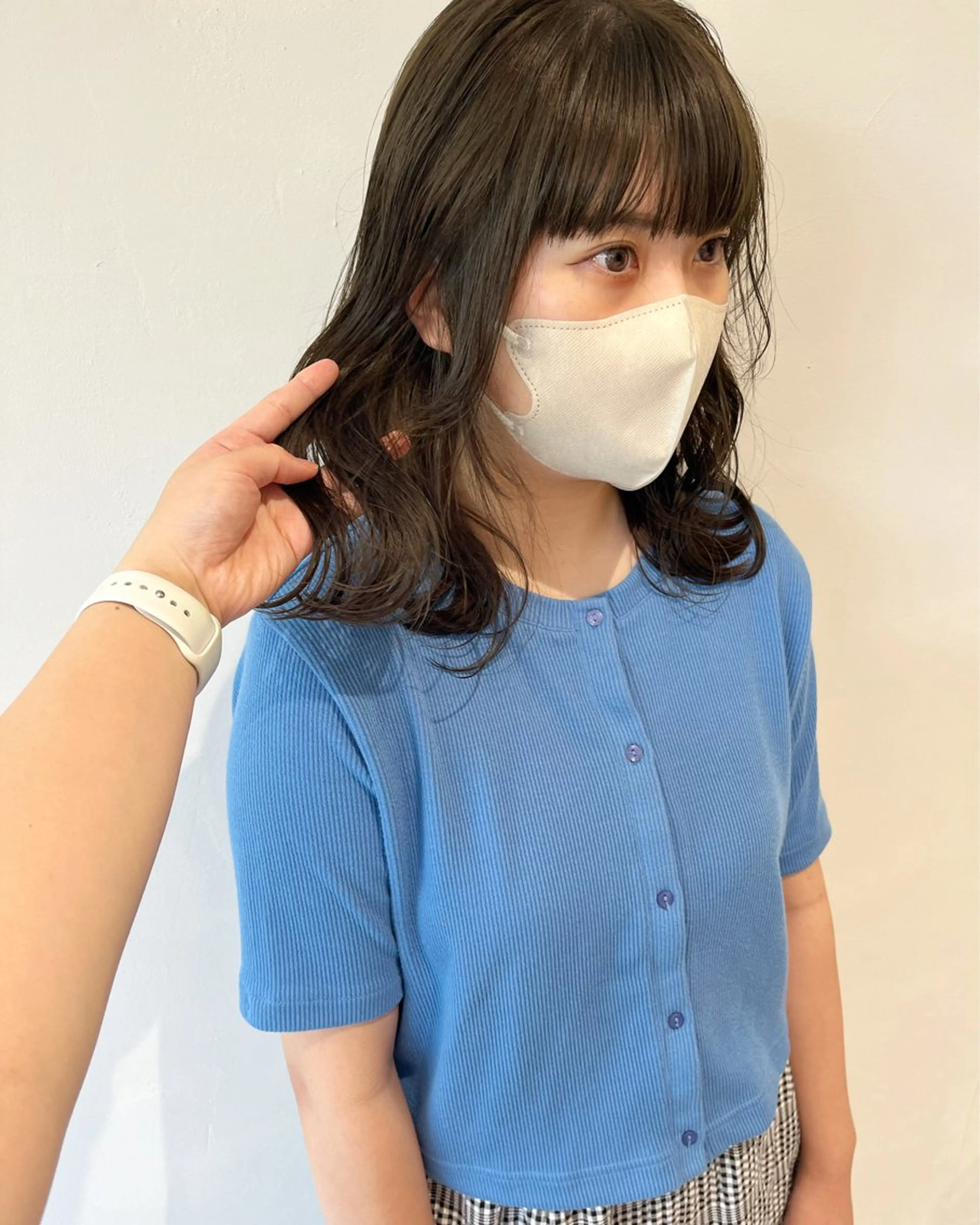 ミディアム カラー ベージュカラー ブリーチ ダブルカラー ブリーチなしカラー オリーブベージュ 鈴木 美紅のヘアスタイル
