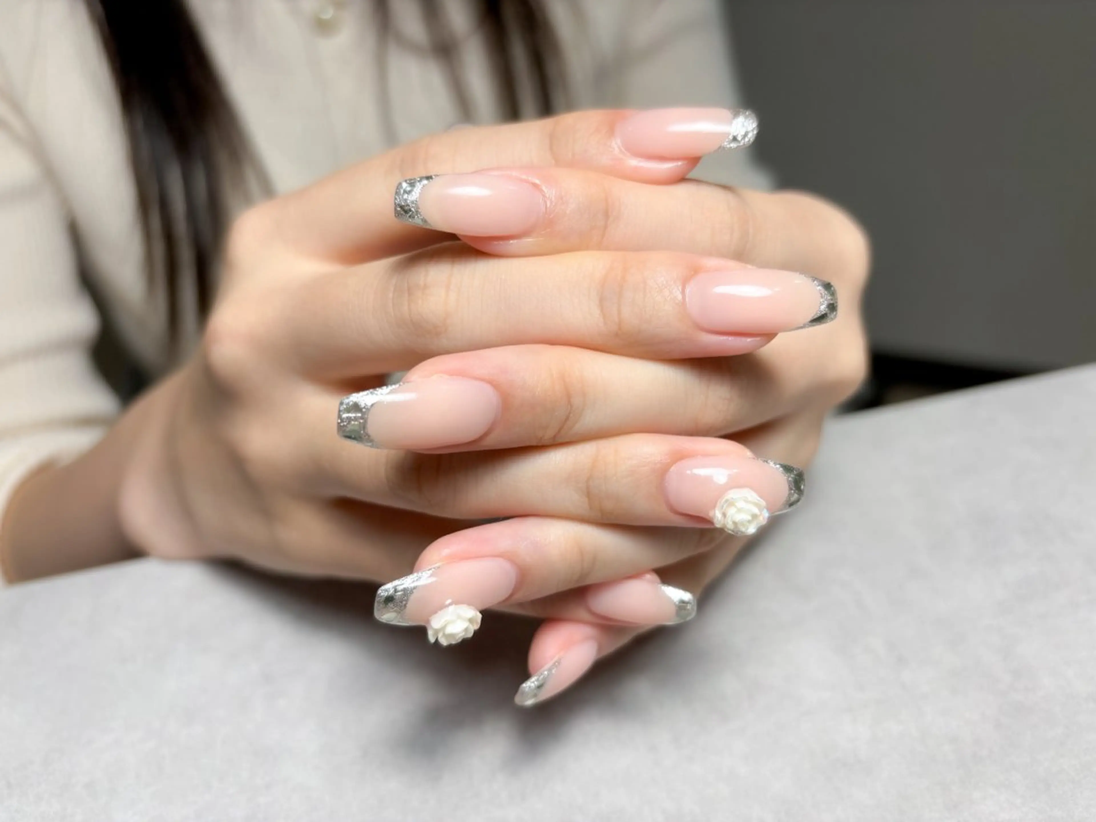 ネイル フレンチネイル ガラスフレンチ ハンドネイル BEAUTY SALON yc.hacci所属・SALON yc.hacciのマツエク・マツパデザイン