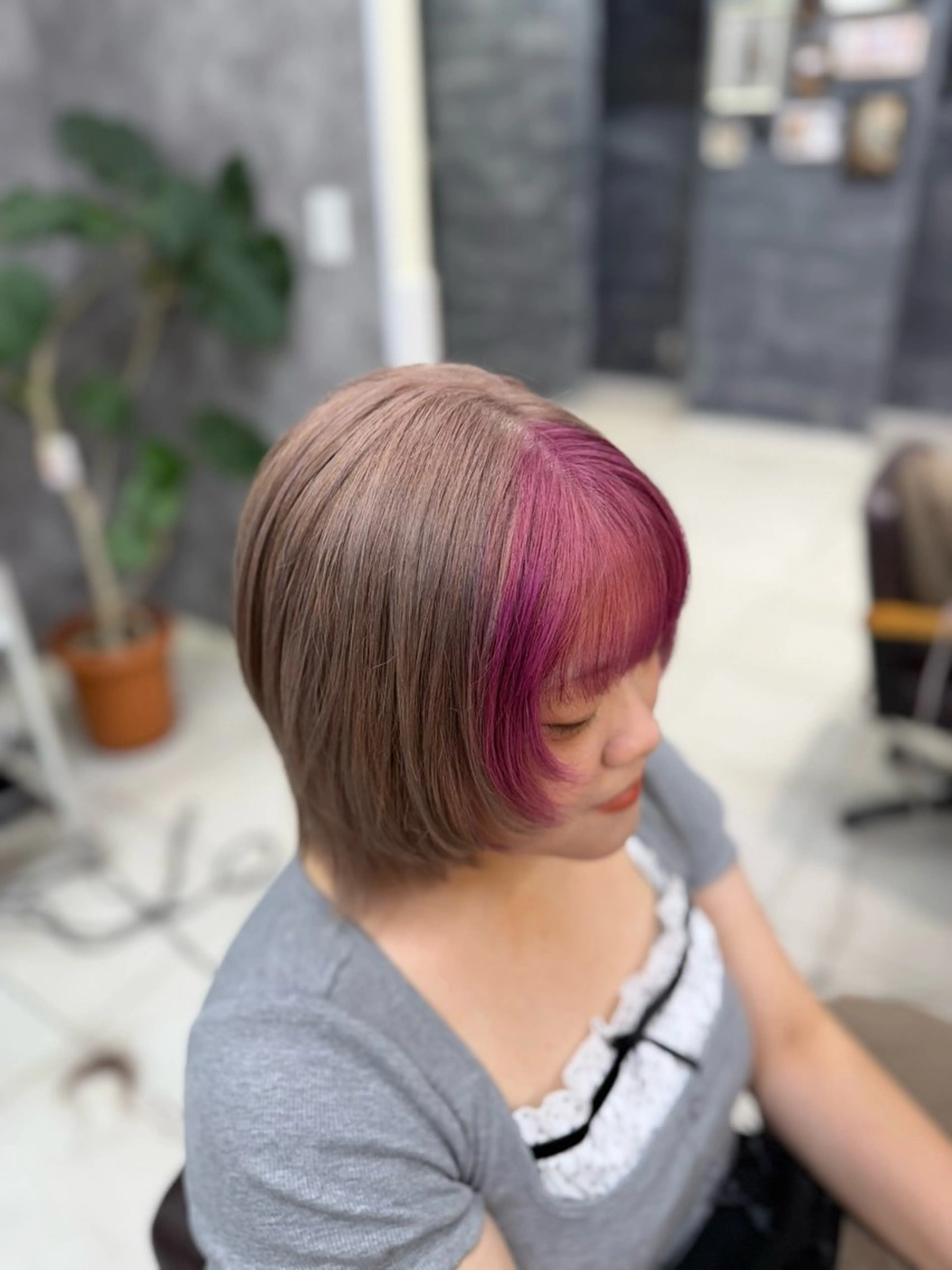 ショート カラー 🪼かえで🪼臼井 カラー/縮毛矯正のヘアスタイル