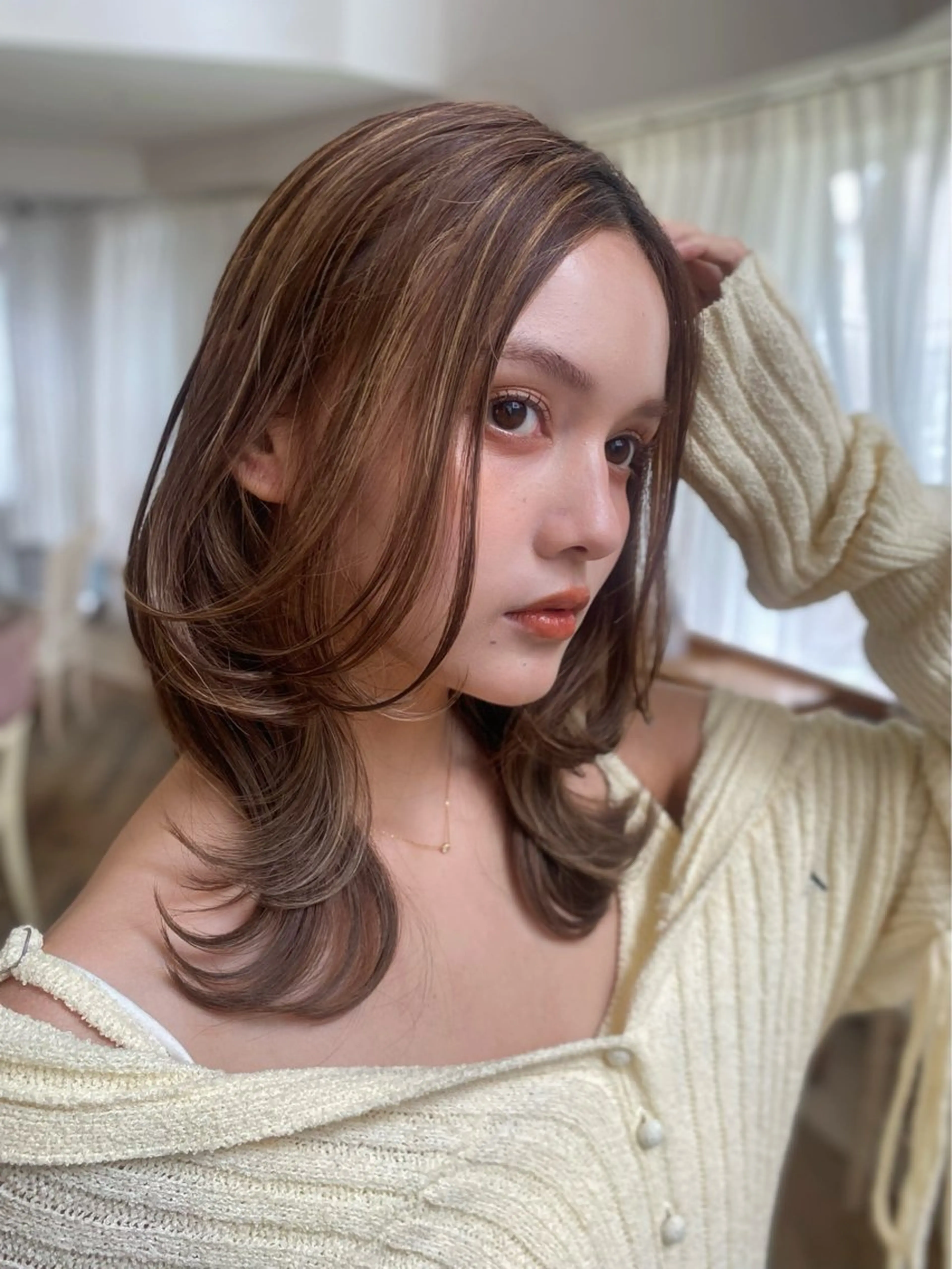 ミディアム レイヤーカット 小顔レイヤーカット /似合わせヘアまなみのヘアスタイル