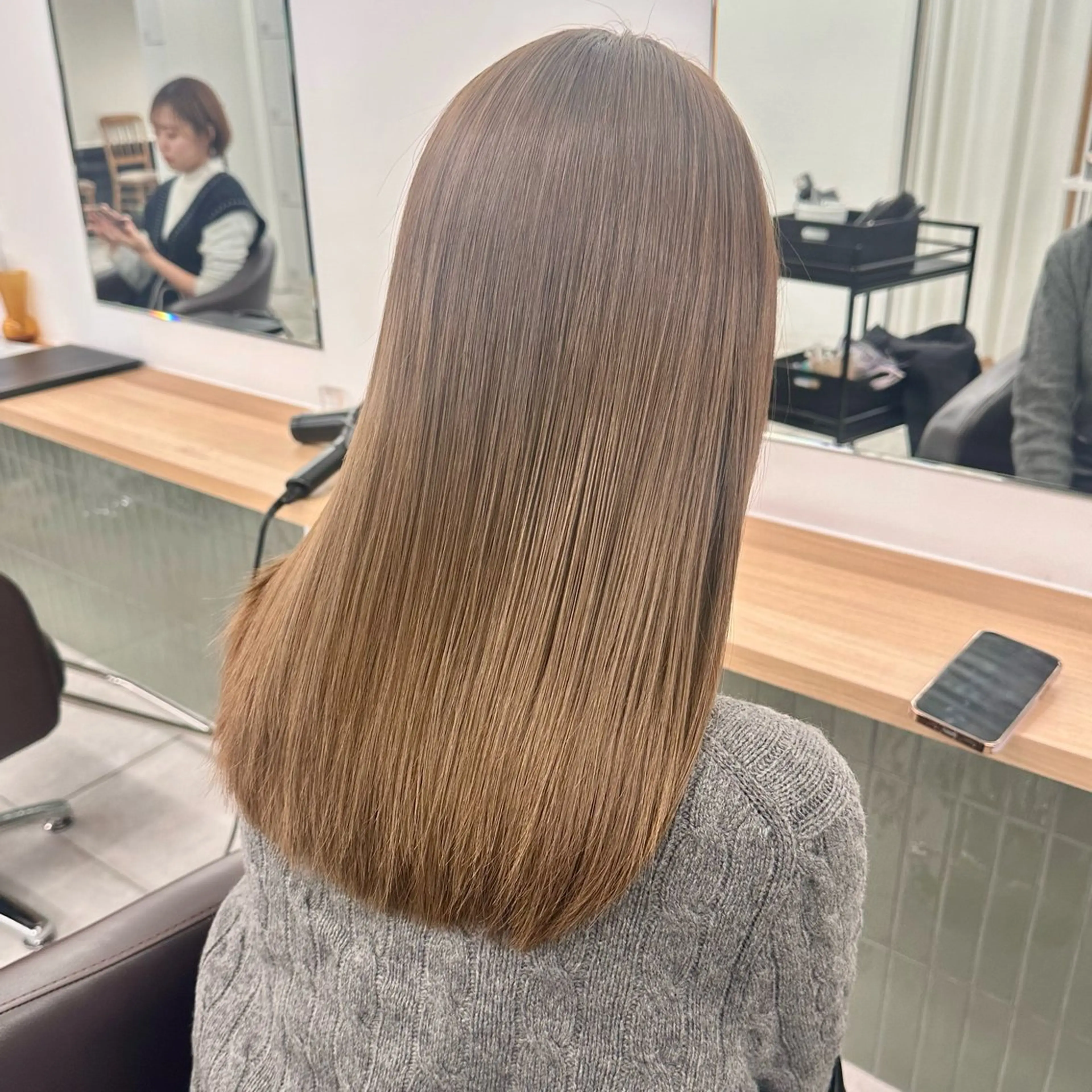 ミディアム カラー カット ヘアカラー トリートメント ブリーチなし/レイヤ ー特化🌈Tommyのヘアスタイル