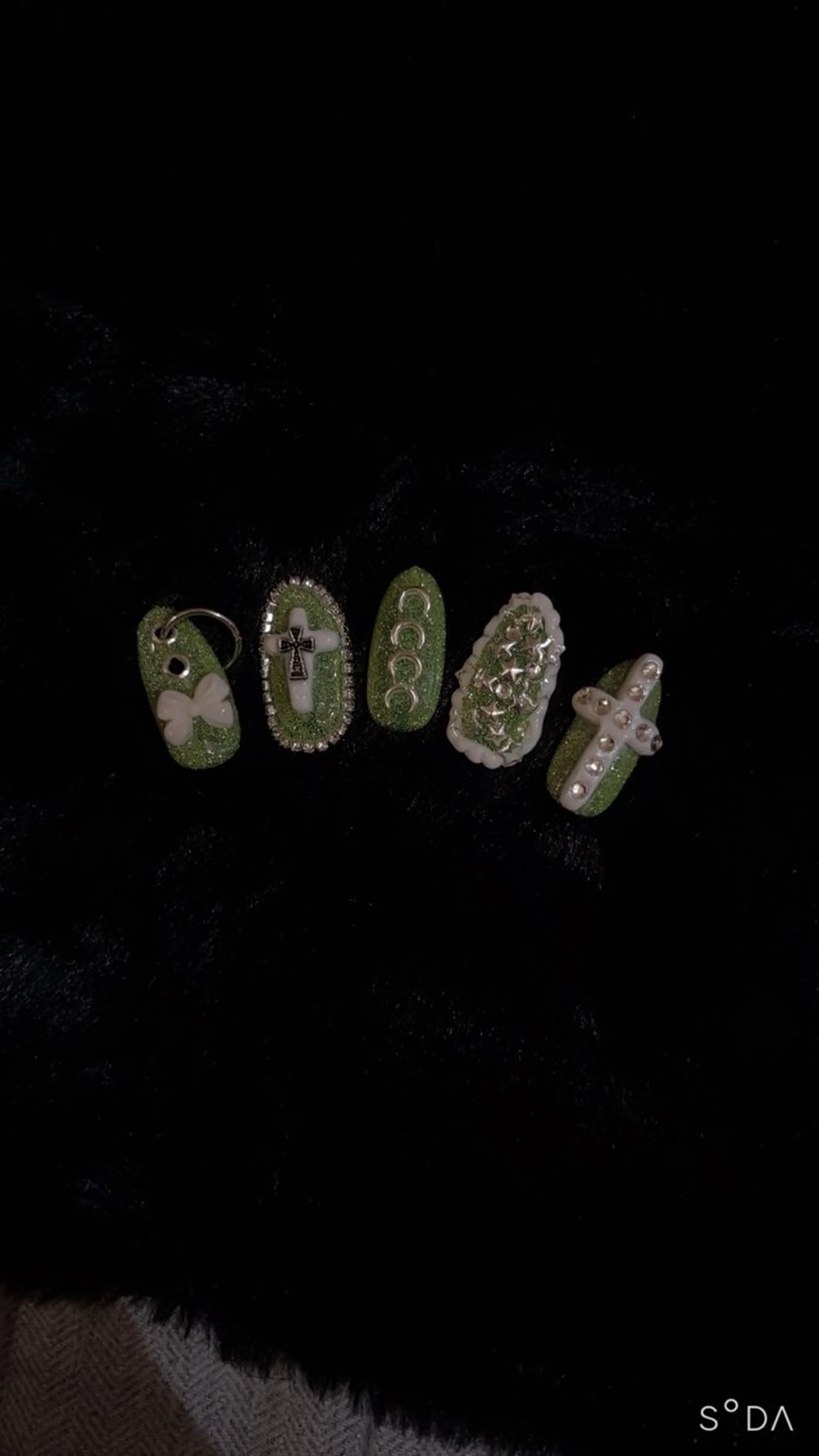 ネイル I vyのネイルデザイン