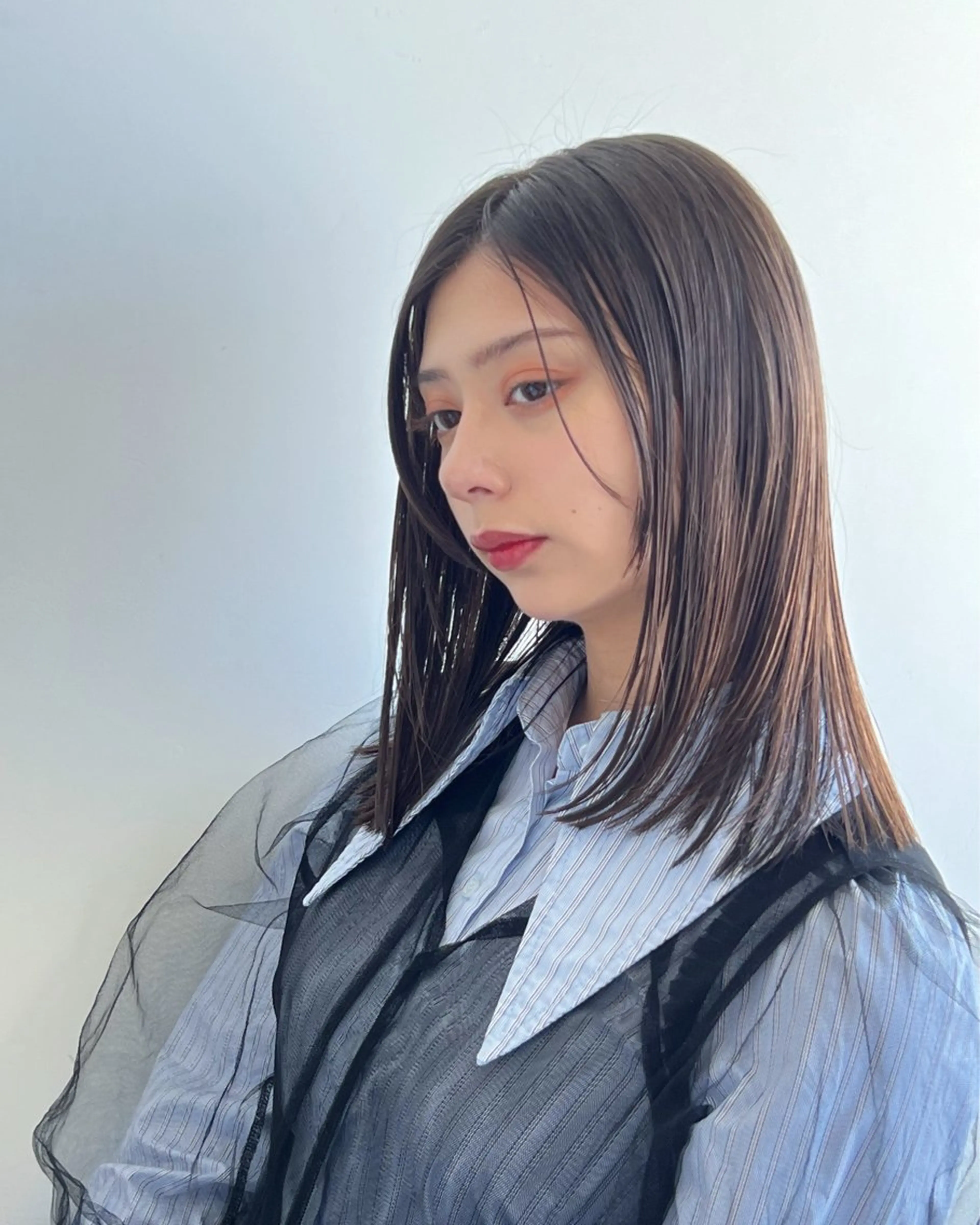 ミディアム TRICCA 銀座所属・奏羽　"ショート ・ボブ ・レイヤー"のヘアスタイル