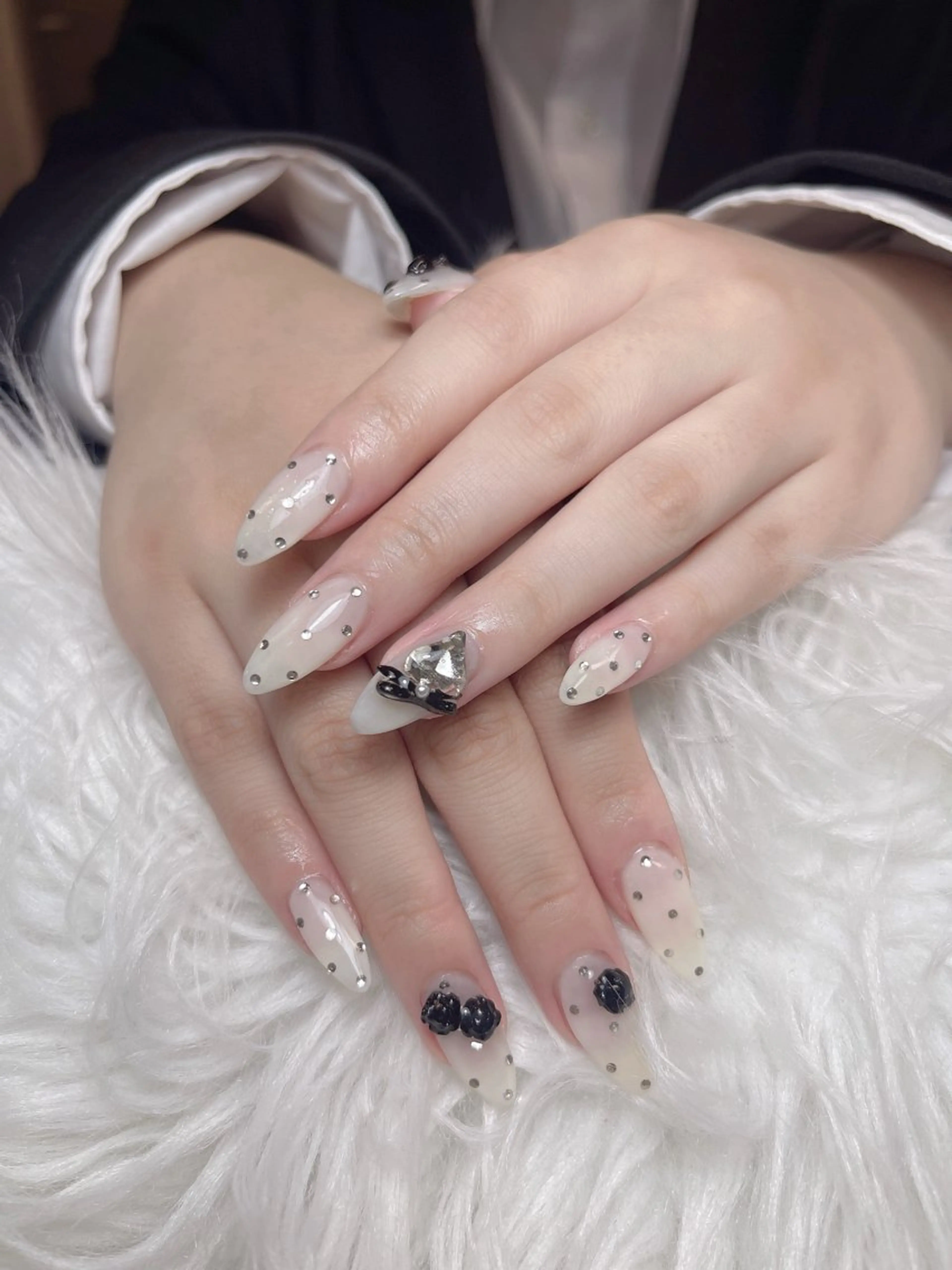 ネイル ハンドネイル THAO NGUYENのネイルデザイン