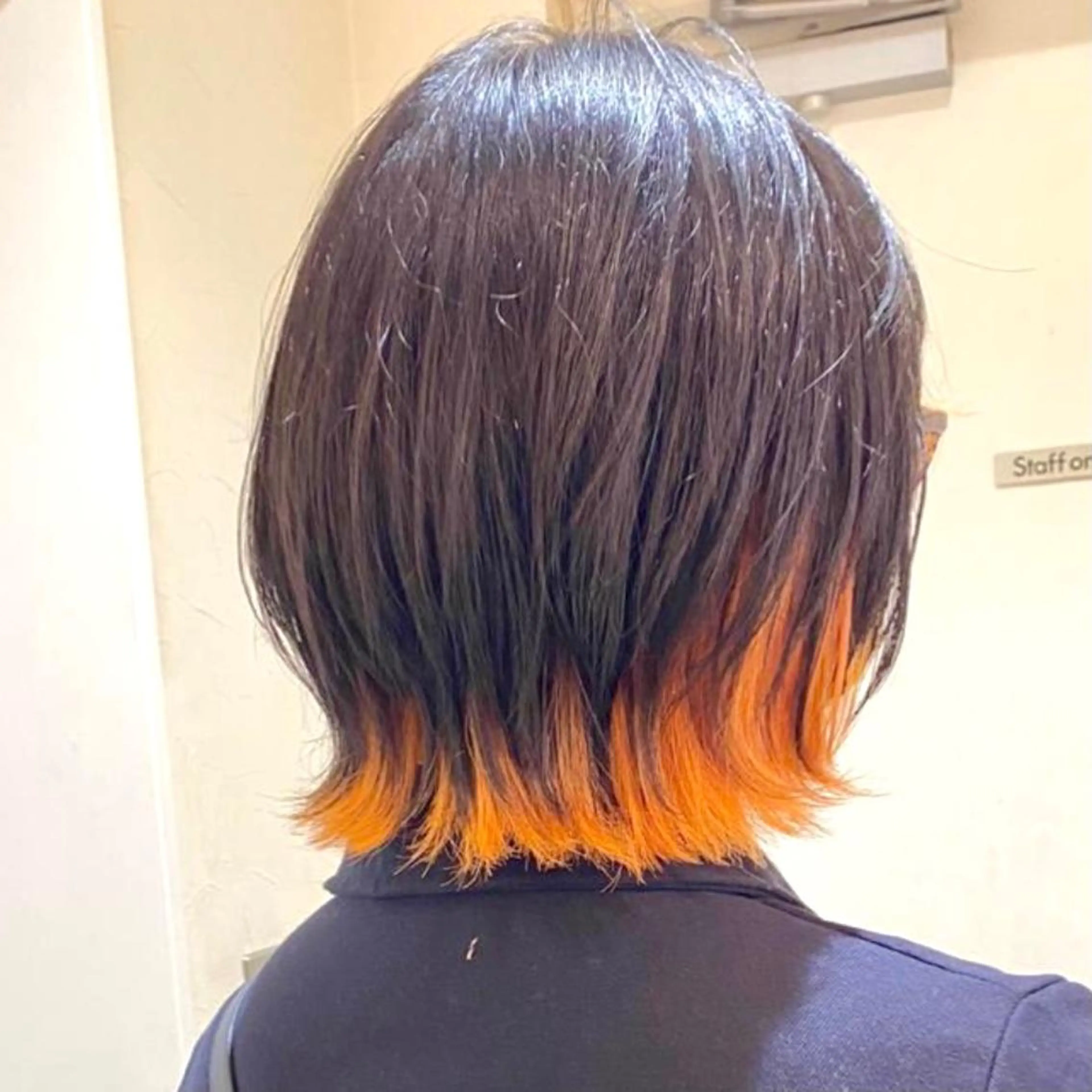 ショート カラー ブリーチ ハイトーンカラー オレンジ ウルフカット ✨BASSA 【高田馬場】✨のヘアスタイル