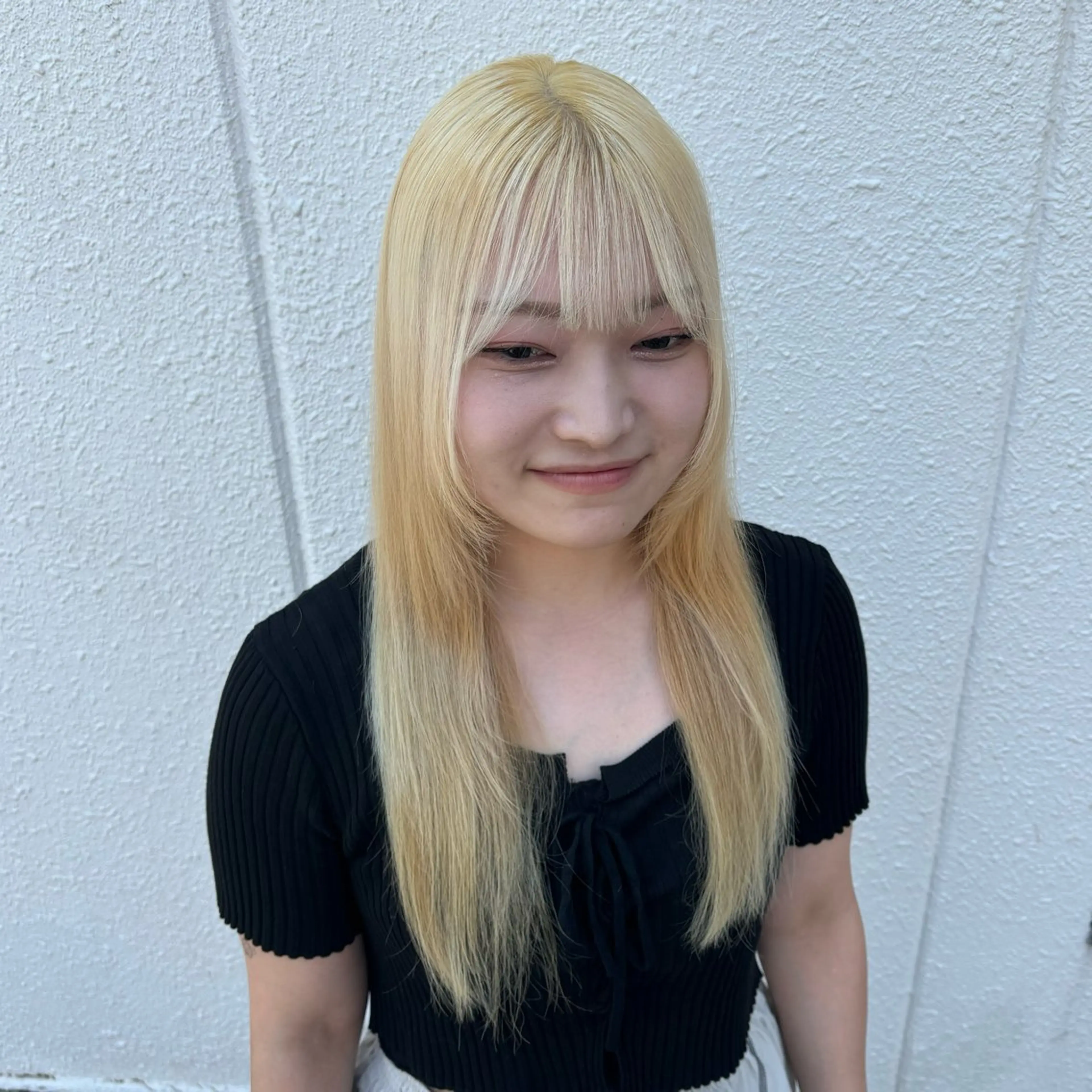 ロング 顔周りカット ヘアカラー 🖤🎀ハイトーン/ エク/夕月🎀🖤のヘアスタイル