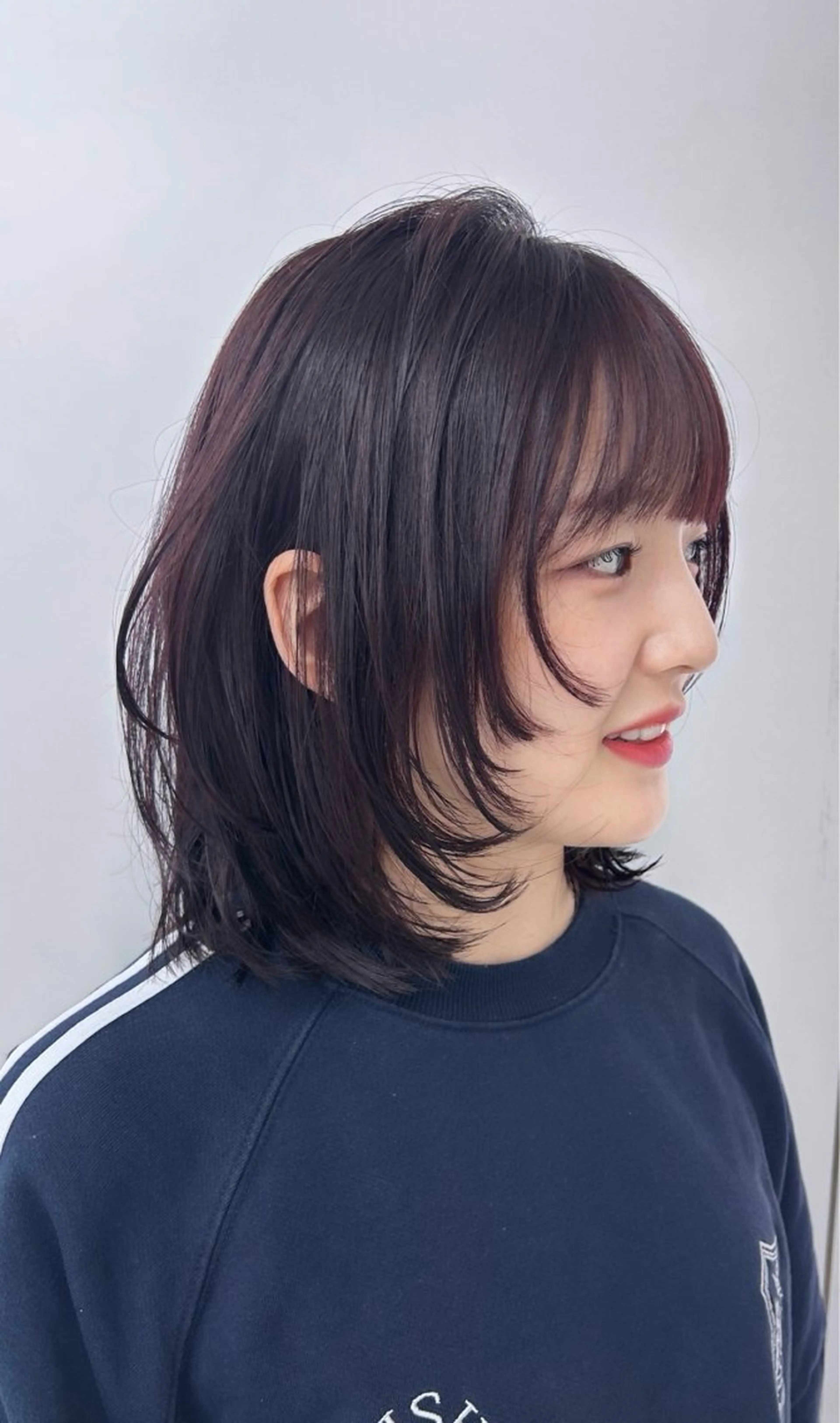 ミディアム カラー 顔周りカット 韓国風ヘア レイヤーカット 似合わせカット カット ヘアカラー ❄️透明感ブリーチ ❄️TOWA市川のヘアスタイル
