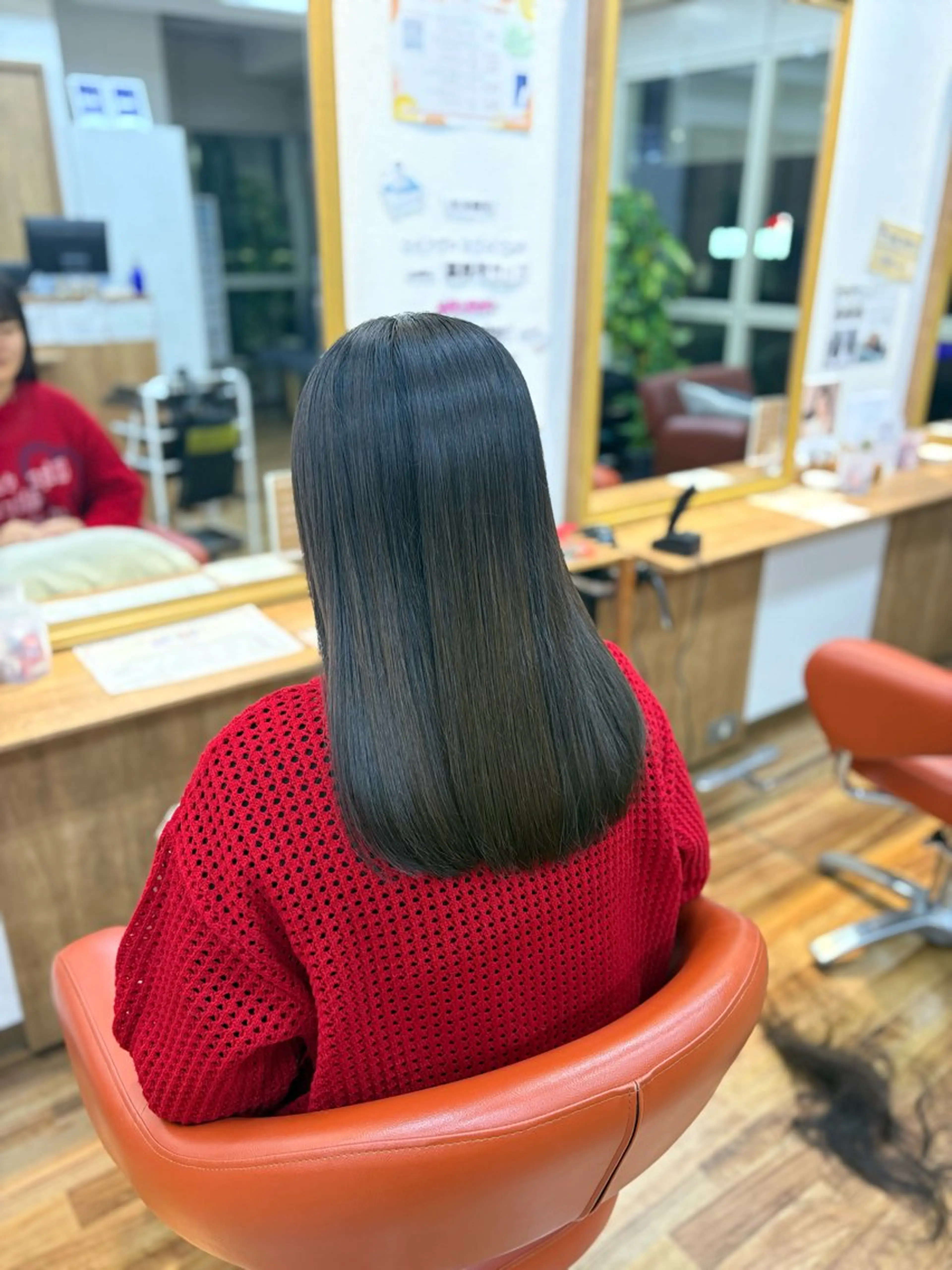 ロング HITSTUDIO ハルカのヘアスタイル