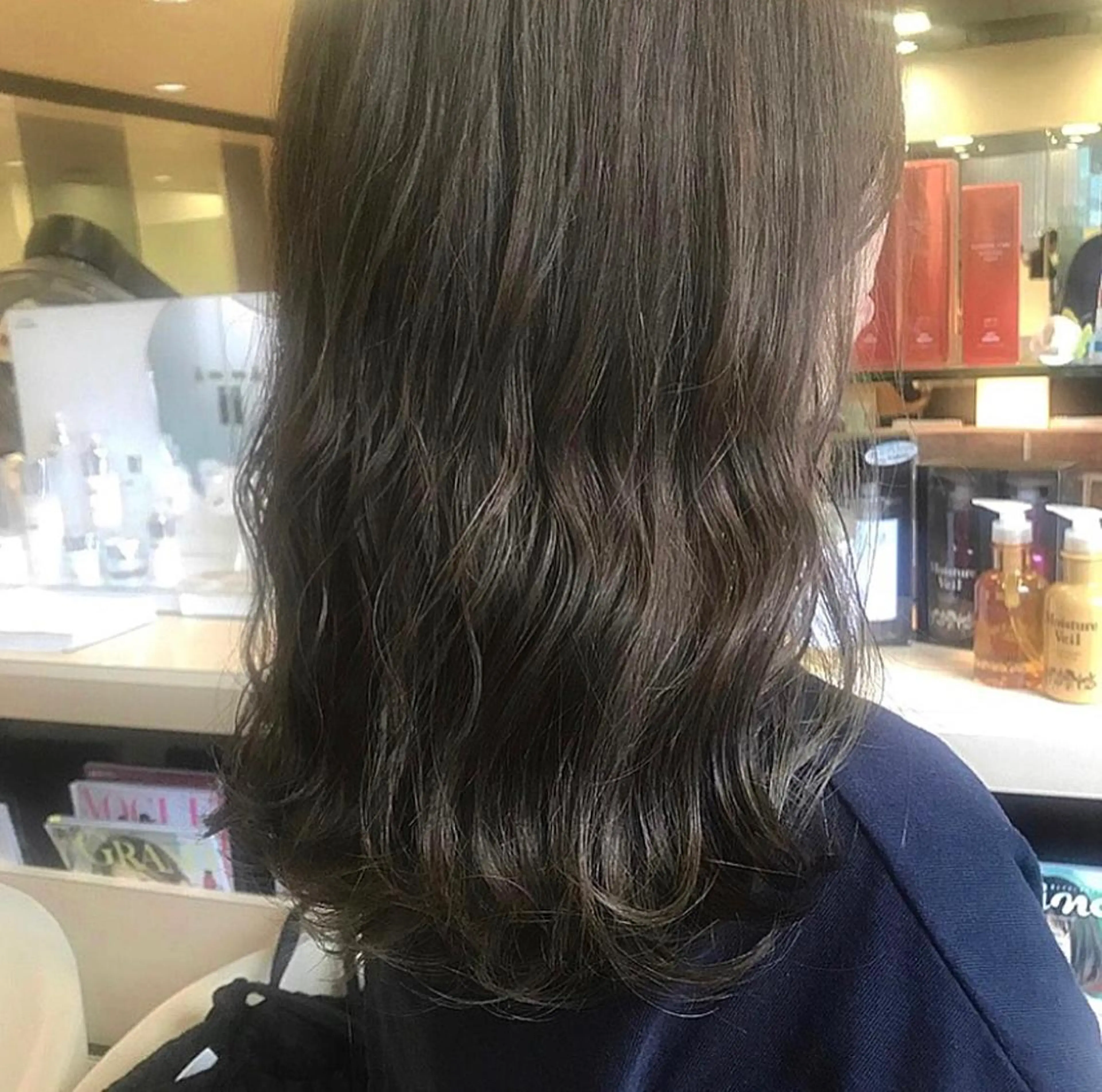 ロング カラー ヘアカラー 滝本 里実のヘアスタイル