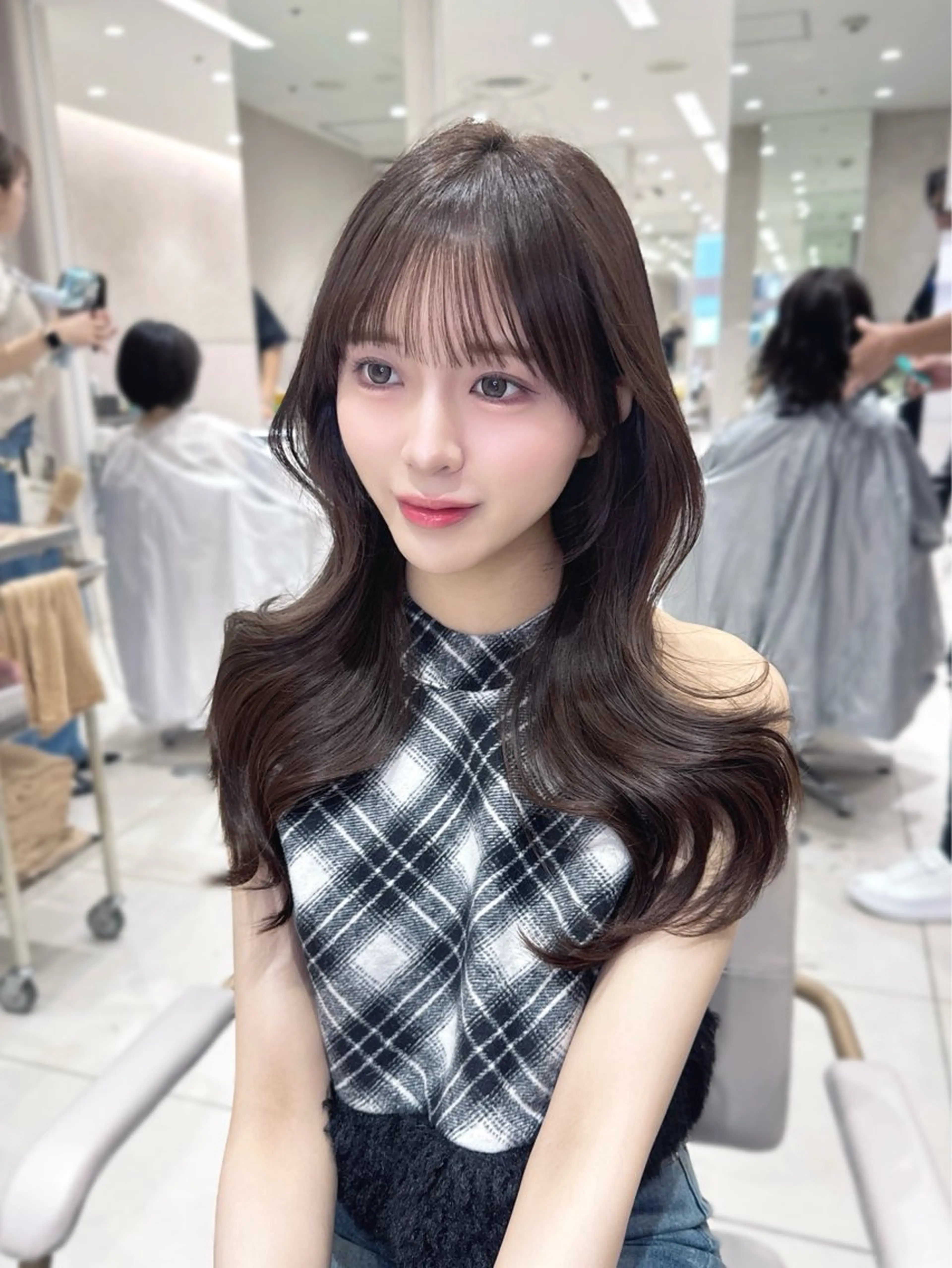 ミディアム カラー カット ヘアカラー トリートメント ヘッドスパ ヘアセット 韓国ヘア/レイヤー/ 巻き髪/りょーとのヘアスタイル