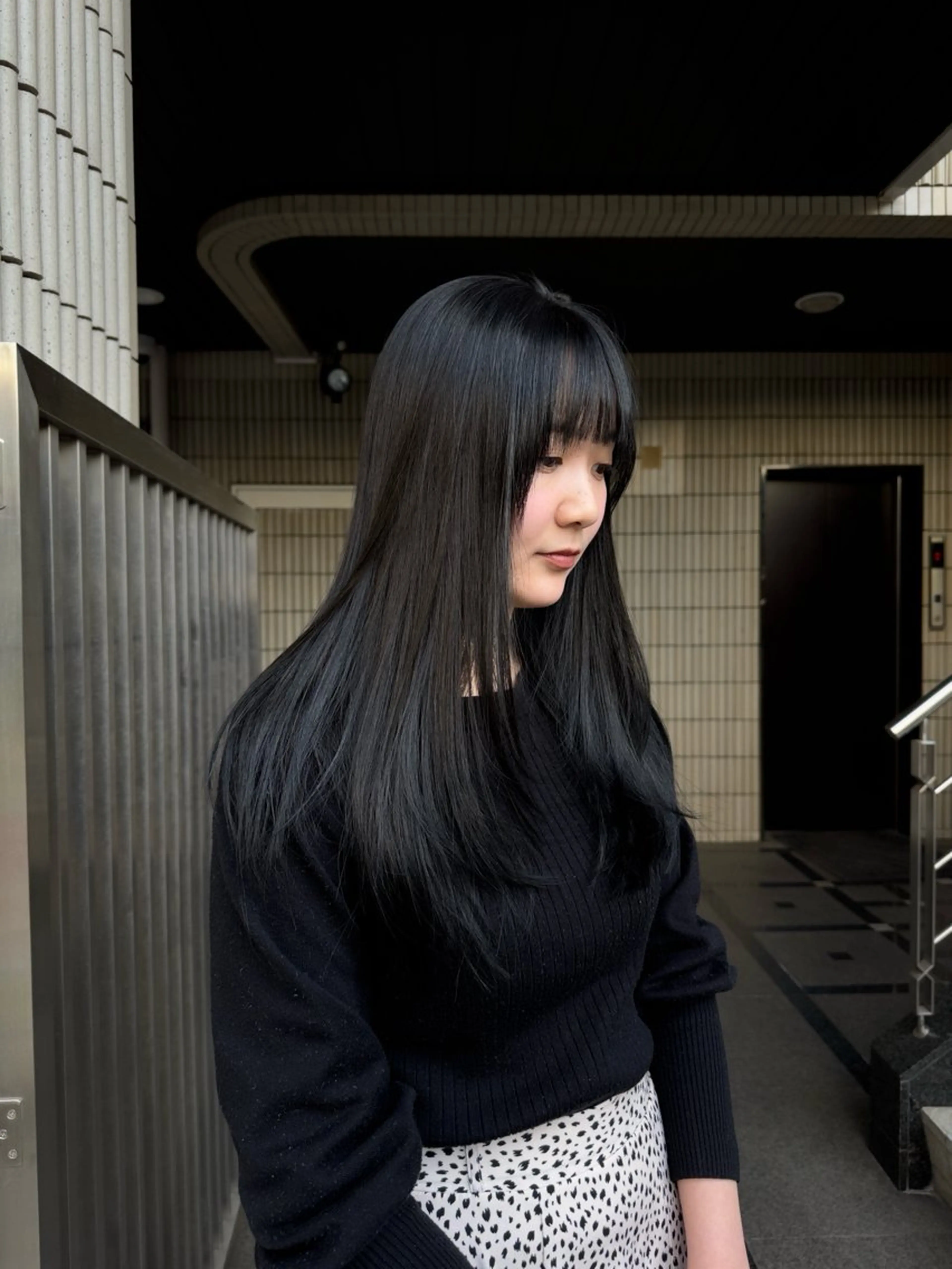セミロング カット ヘアカラー ショート無料カット 募集🩶narumiのヘアスタイル