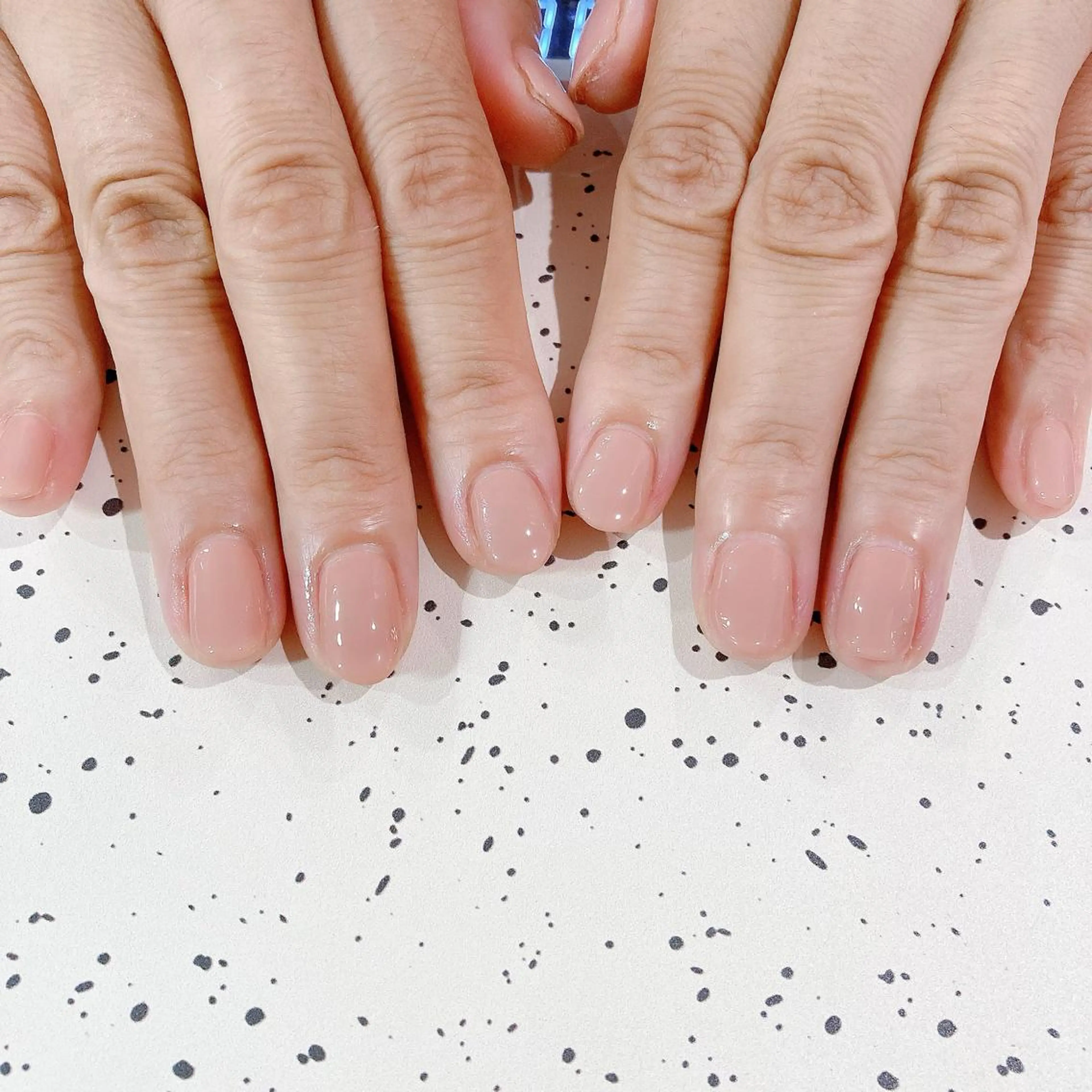 ネイル ジェルネイル オフィスネイル ワンカラーネイル パラジェル ピンク ハンドネイル Nail Kのネイルデザイン
