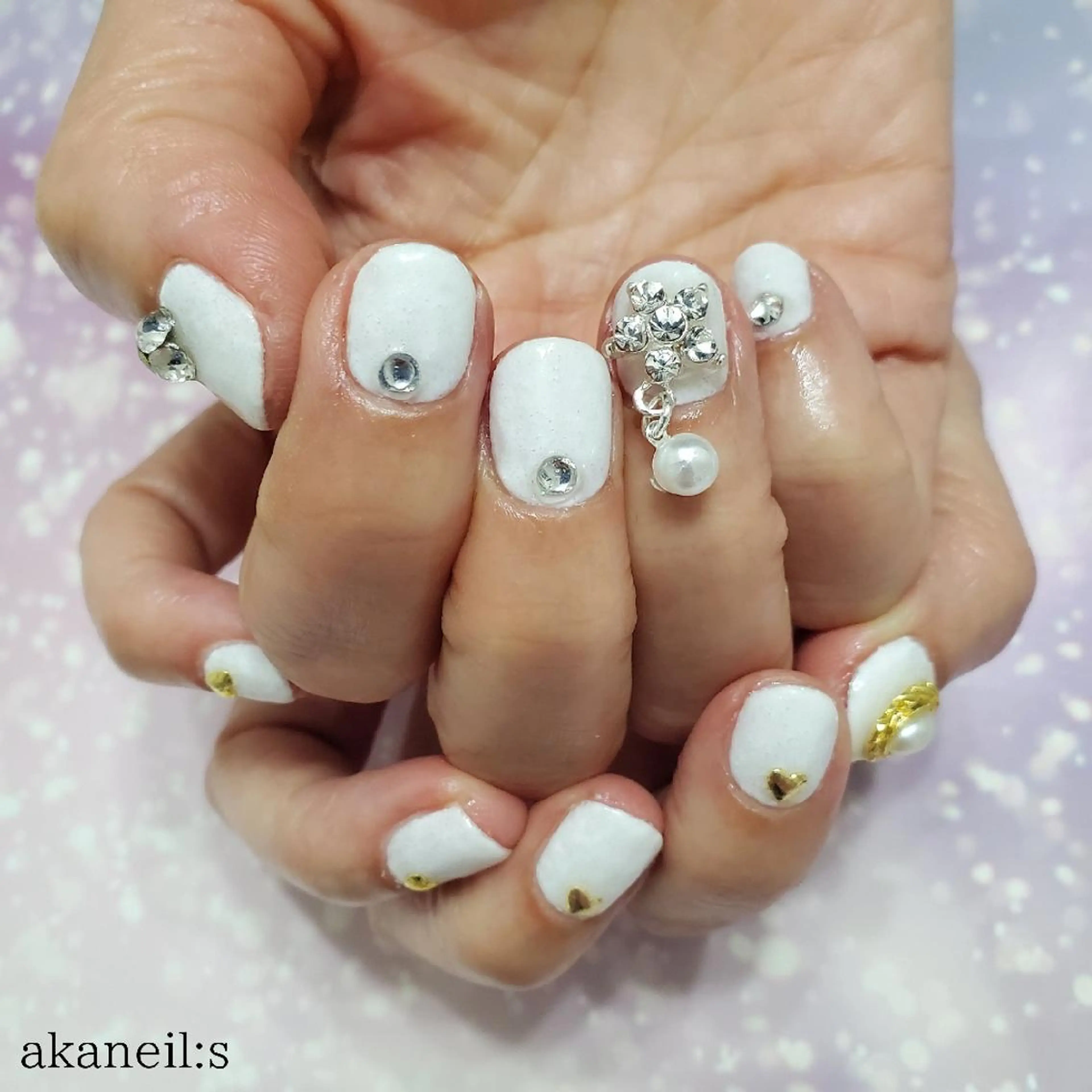 ネイル ゴールド シルバー ホワイト 【akaneils】 アカネのネイルデザイン