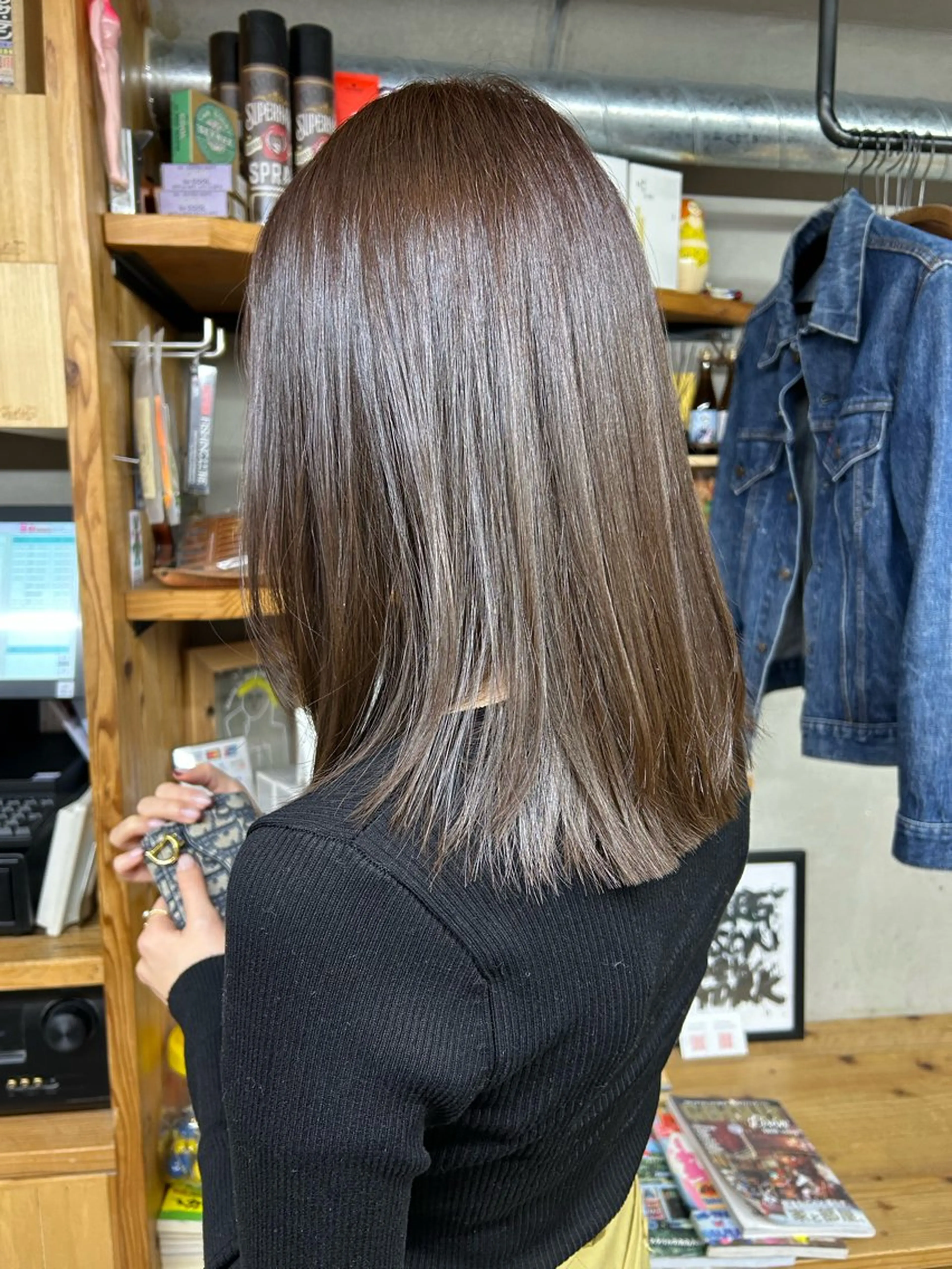 ミディアム カラー BRUNTJET所属・MAEDA MADOKAのヘアスタイル