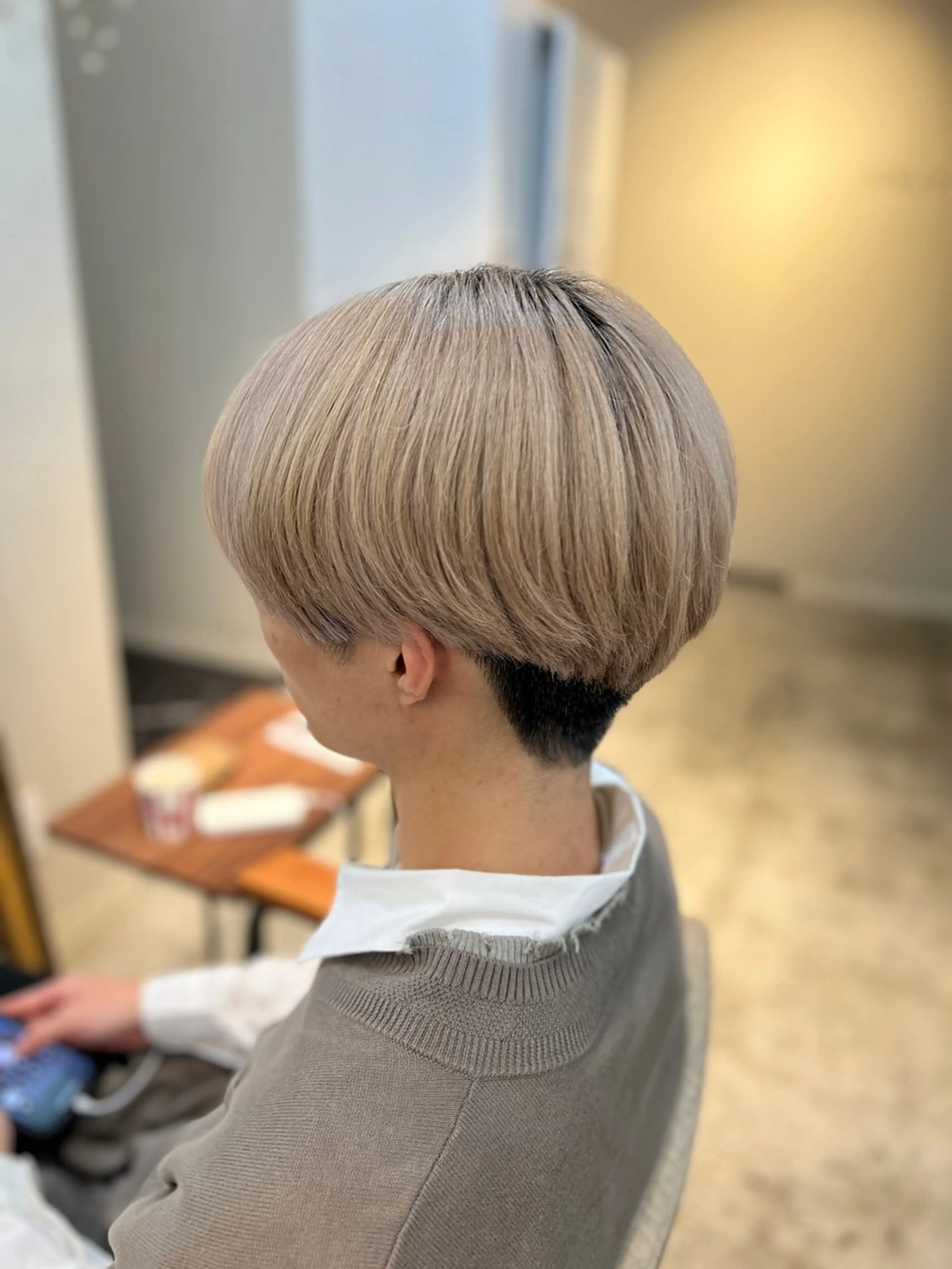カラー メンズ メンズハイトーン ハイトーンカラー ヘアカラー トリートメント sherry所属・ミニモ特別価格 💕森口大地のヘアスタイル
