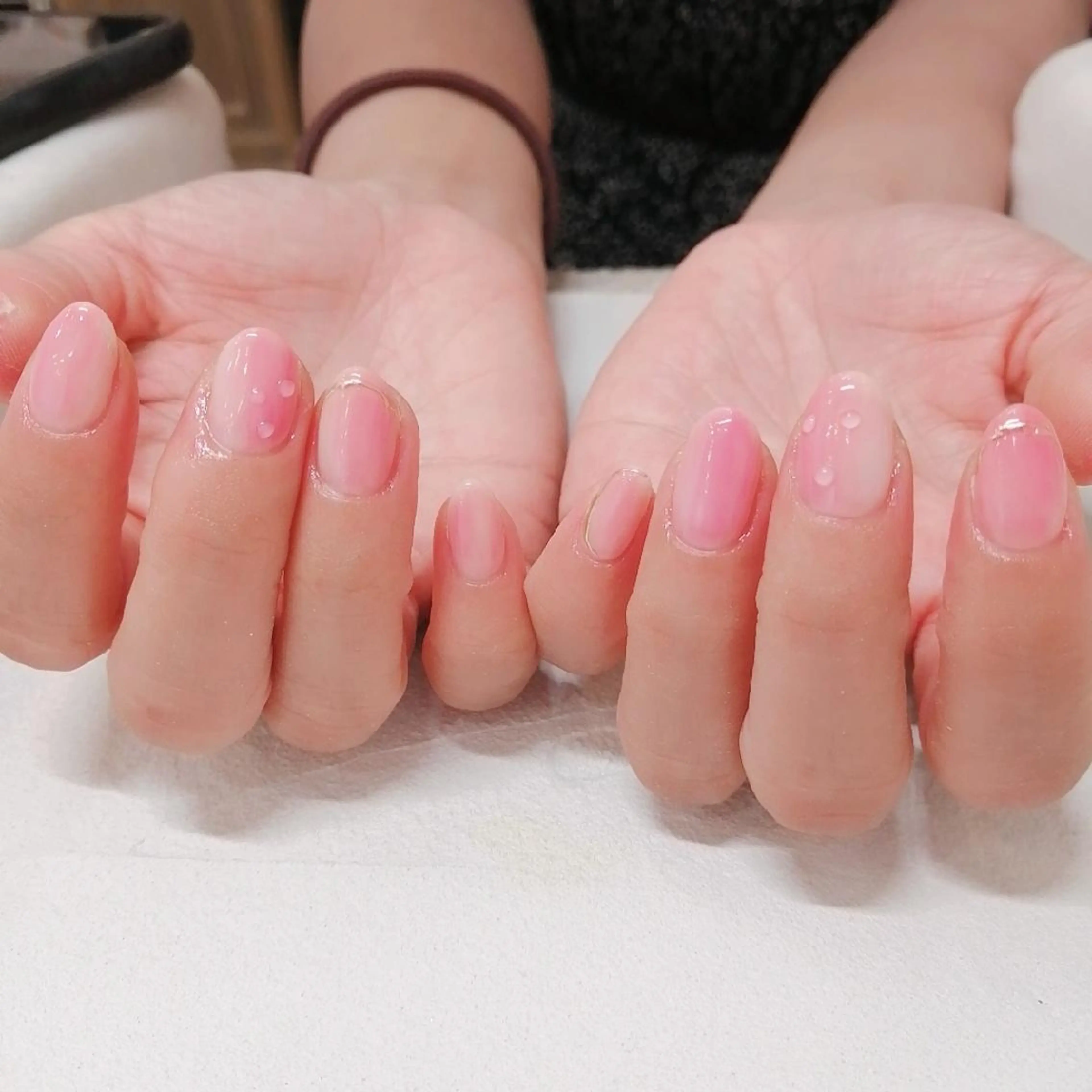 ネイル ピンク I.プライベートネイルサロン所属・I.プライベート ネイルサロンの眉毛・アイブロウイメージ