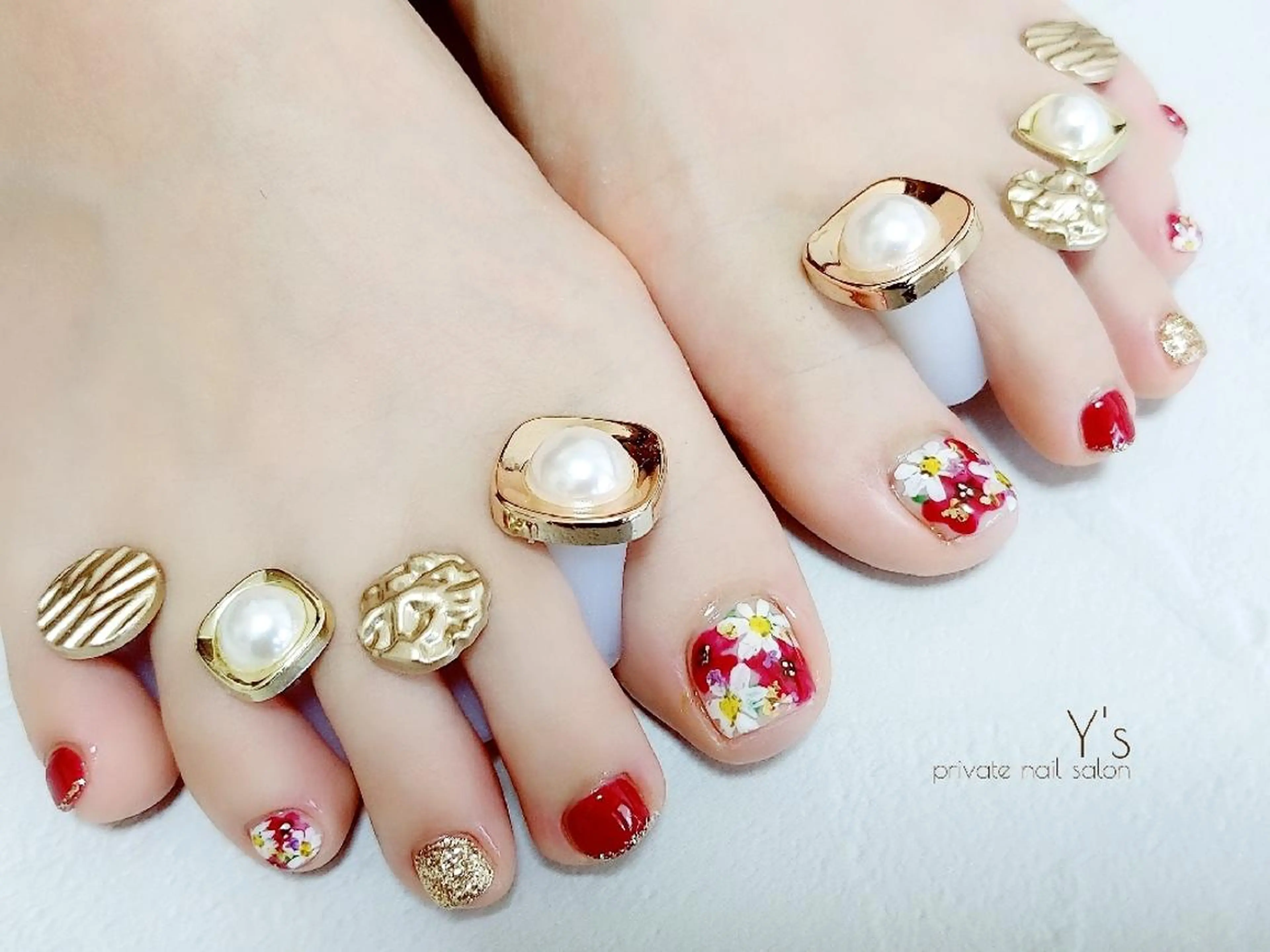 ネイル フットネイル YUMI NAGAI  のネイルデザイン