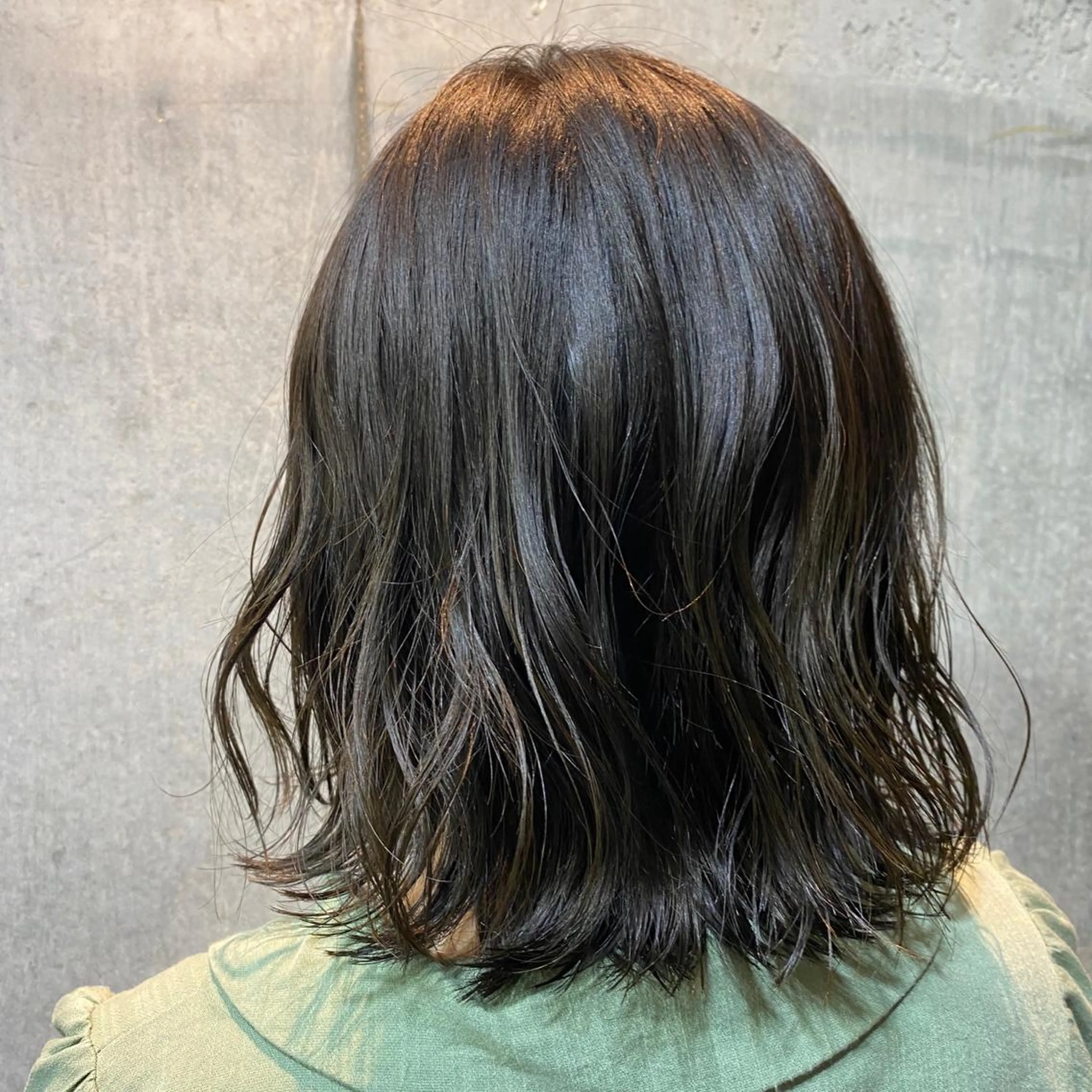 ショート アッシュ mina .のヘアスタイル