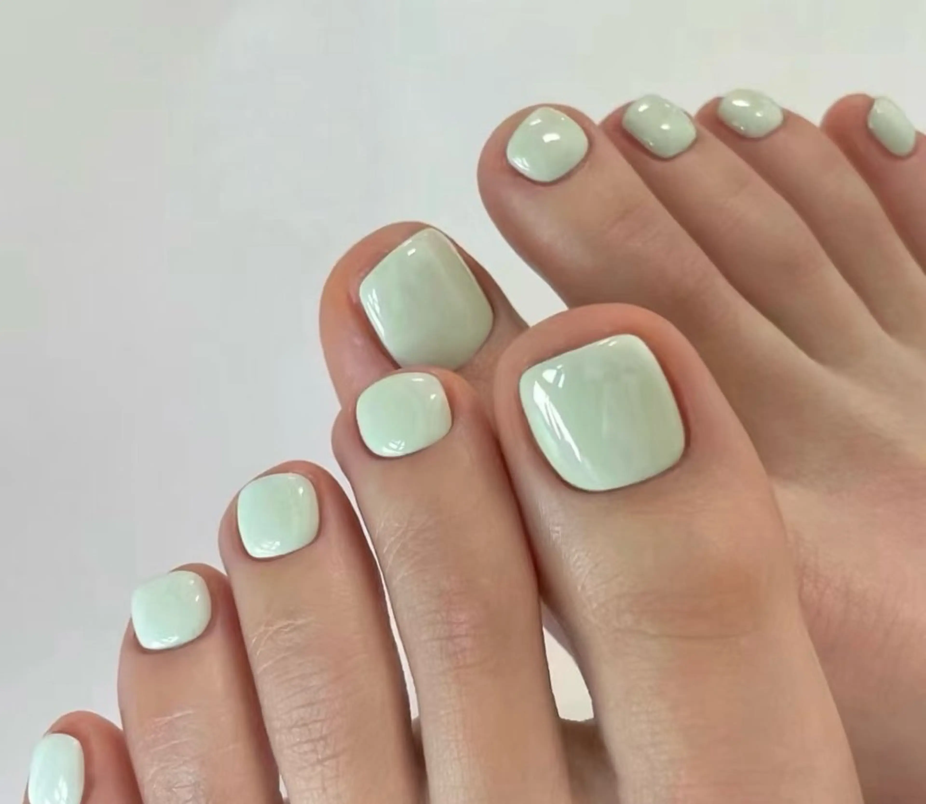 【FOODフット】🎀ワンカラー/ラメカラー/フラッシュ5500¥🎀新規ソフトジェルオフ無料、新規予約➖500円割引の写真