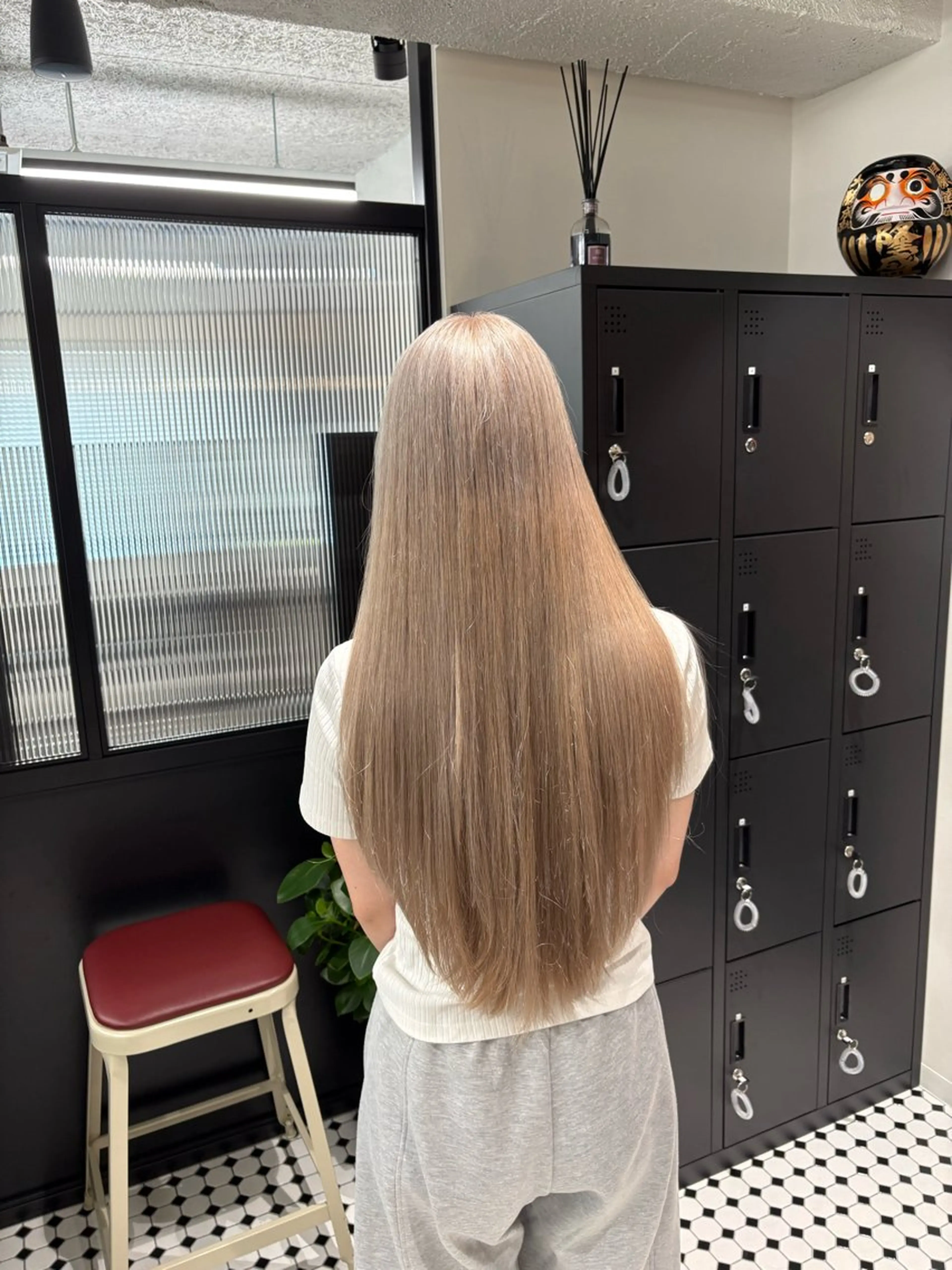 ロング カラー ヘアカラー 韓国ヘア暗髪 ダブルカラーメンズ可のヘアスタイル