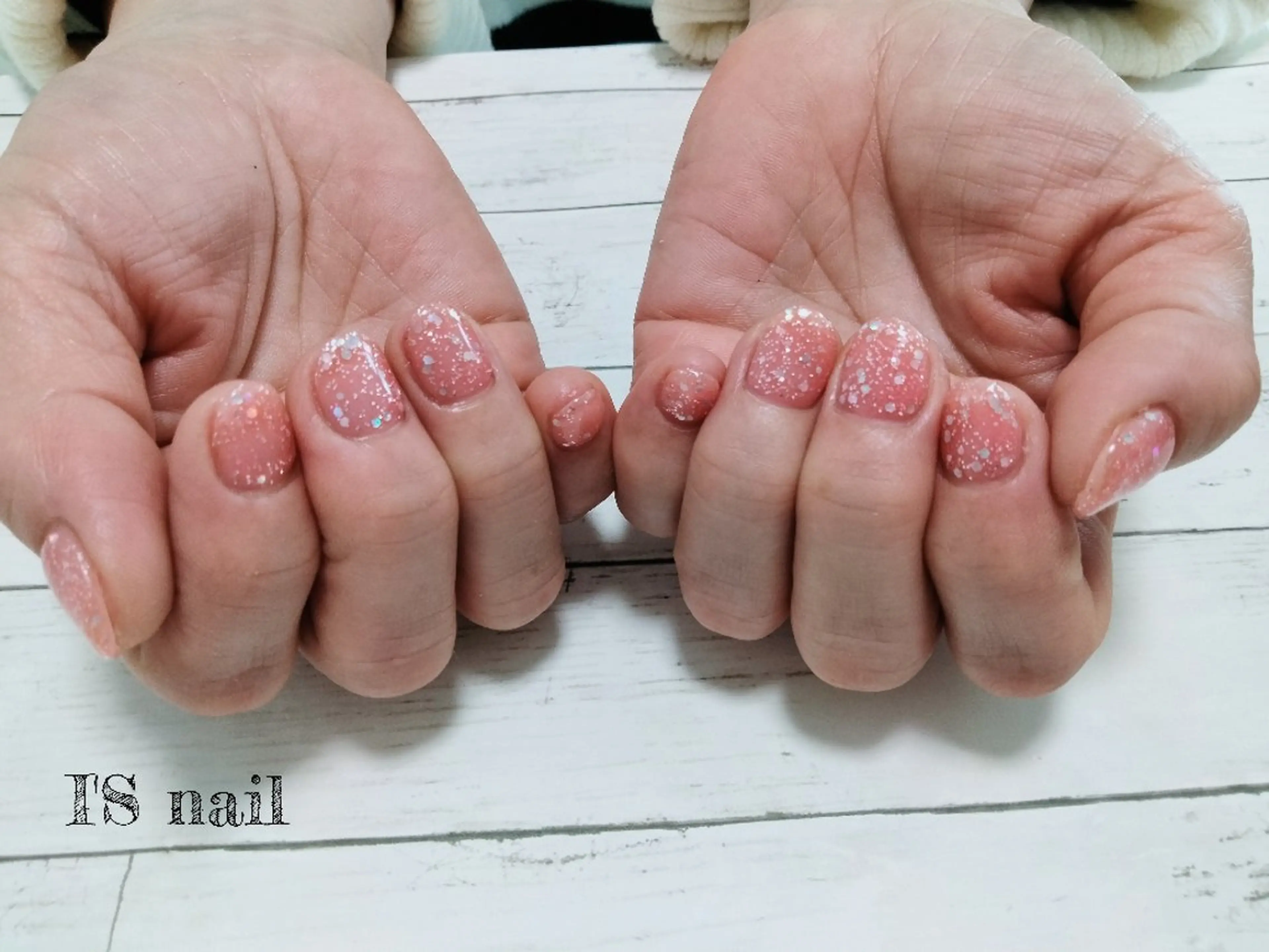 ネイル ラメ(グリッター) ワンカラーネイル ピンク ハンドネイル I'S nail 佐野のネイルデザイン