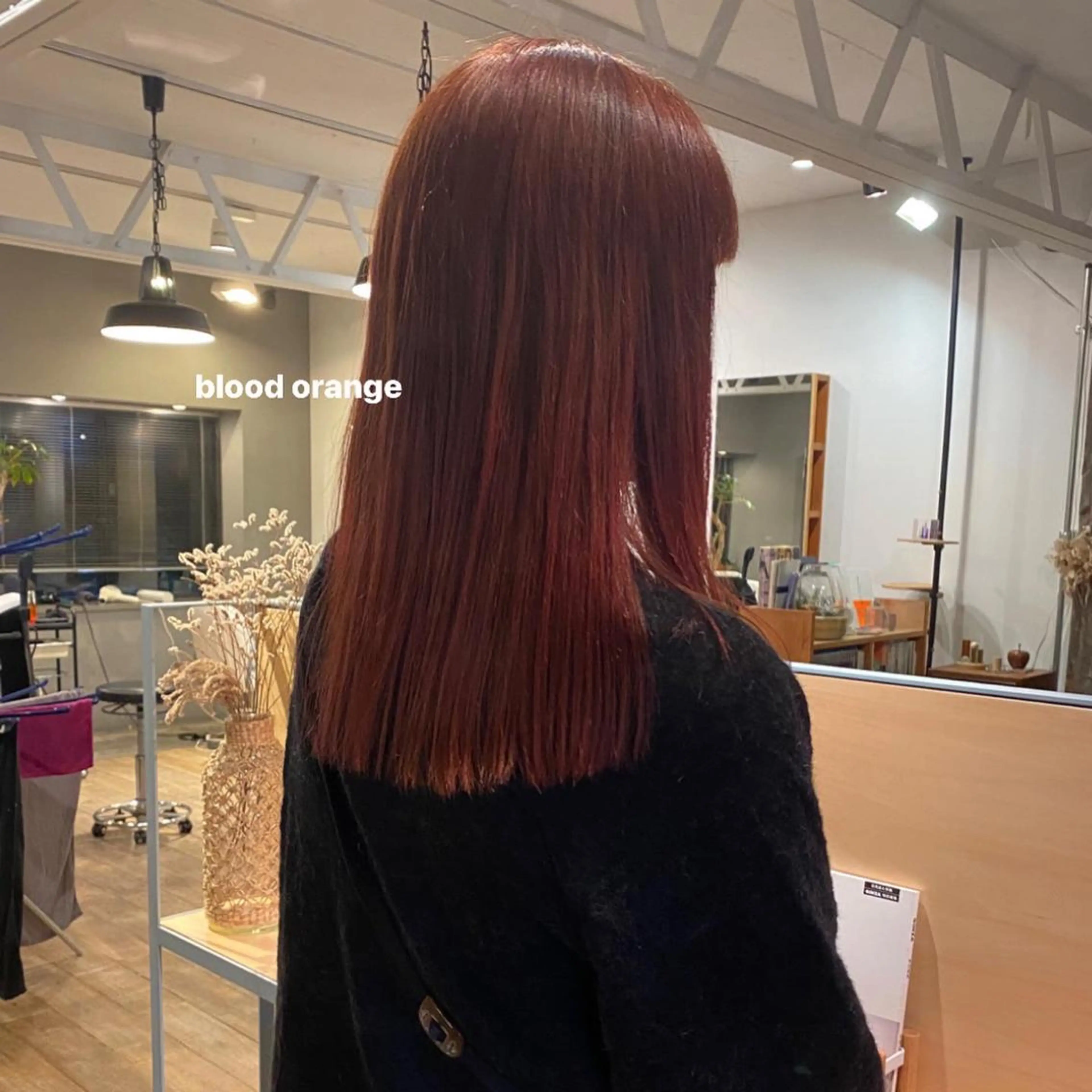 セミロング カラー ブリーチ ヘアカラー トリートメント 暖色/レイヤーカット 🌙オノユリカのヘアスタイル