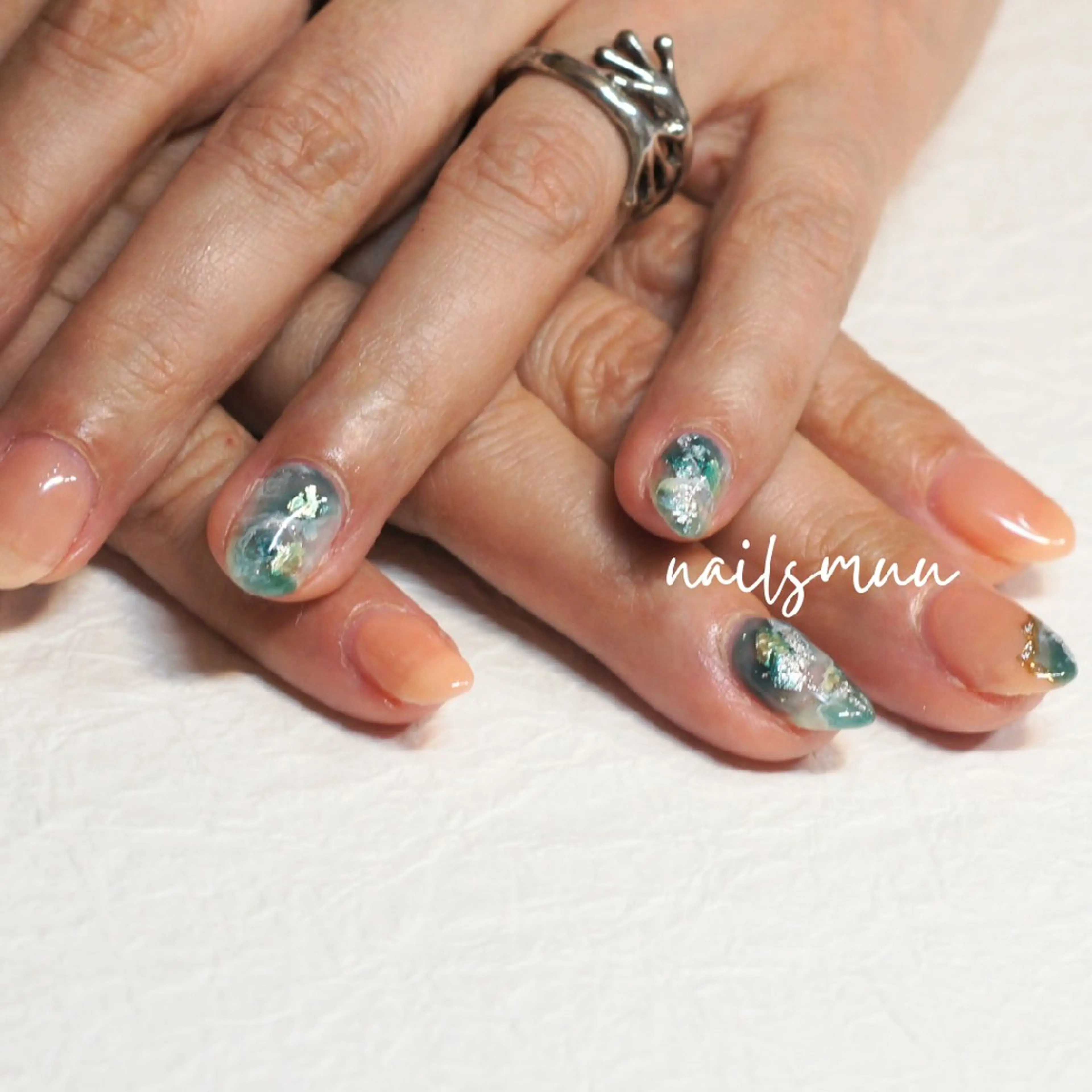 ネイル グリーン ハンドネイル nails muu まゆのネイルデザイン