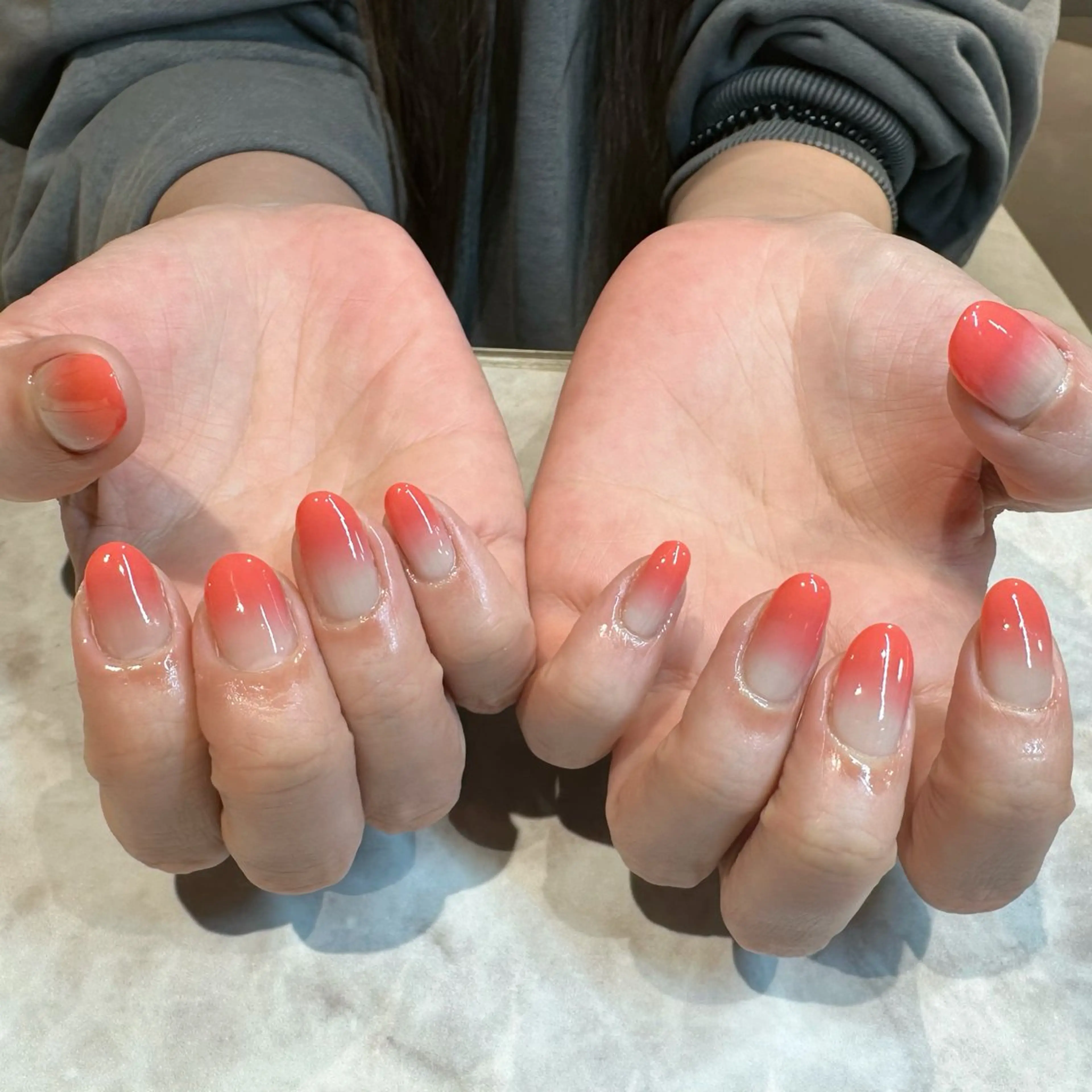 ネイル グラデーション erinca nail所属・圦本 有紀のネイルデザイン