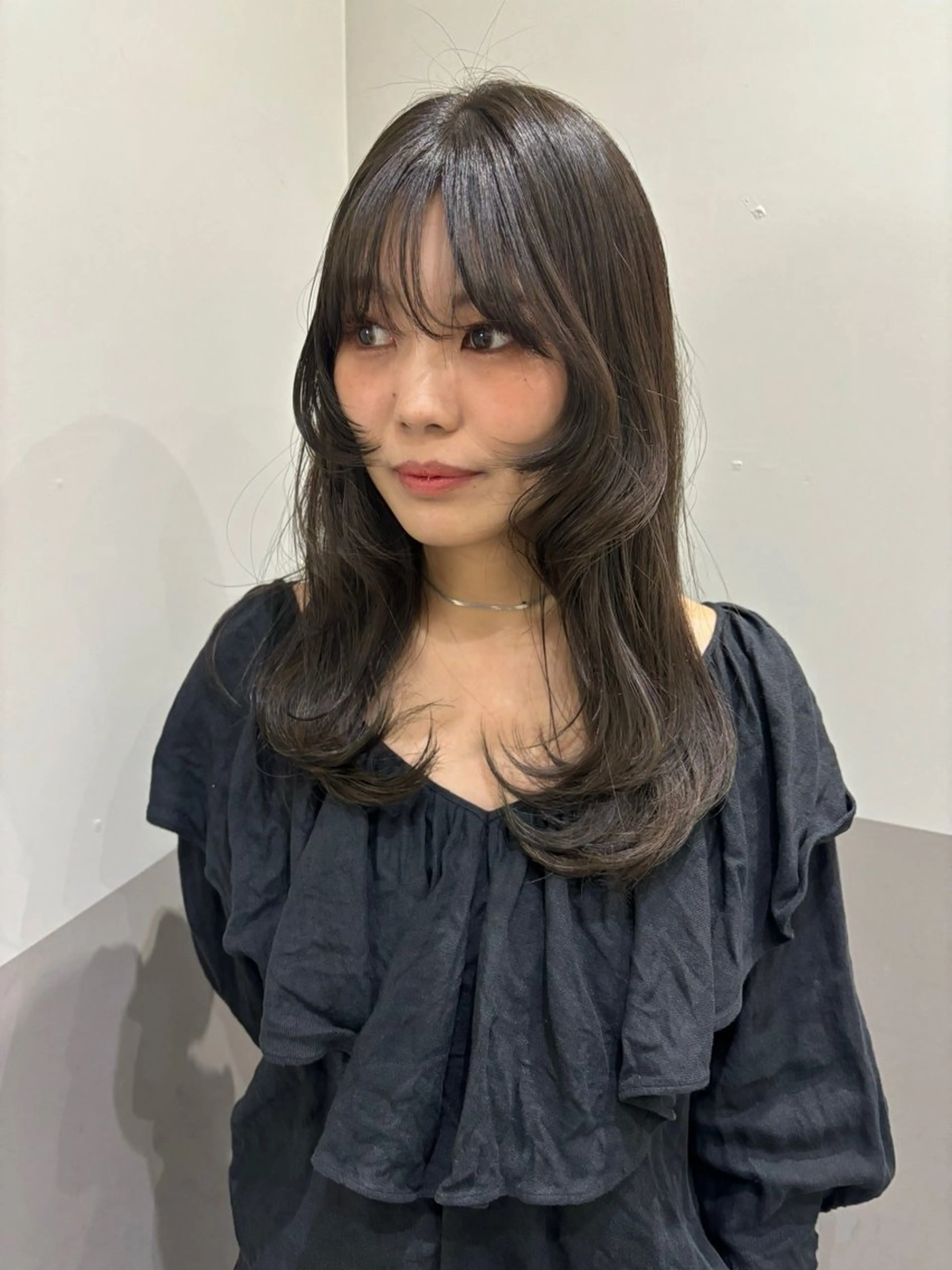 ロング カラー オリーブカラー レイヤーカット カット ヘアカラー トリートメント レイヤーカット🎀 kanaのヘアスタイル