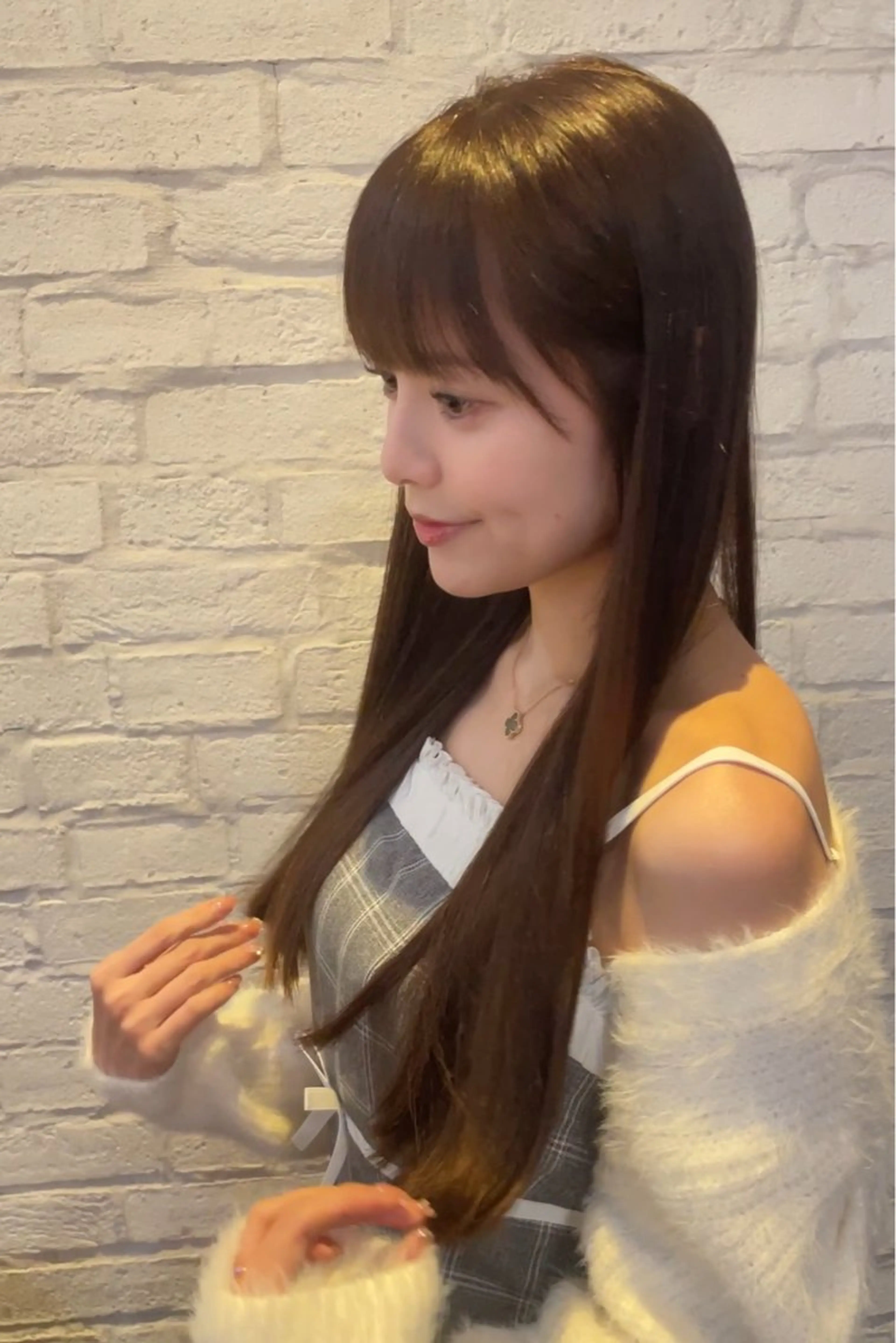 ロング カラー ブラウンカラー ココアブラウン ロング カット ヘアカラー トリートメント BEBE所属・ご新規様限定 透明感カラーKANAのヘアスタイル