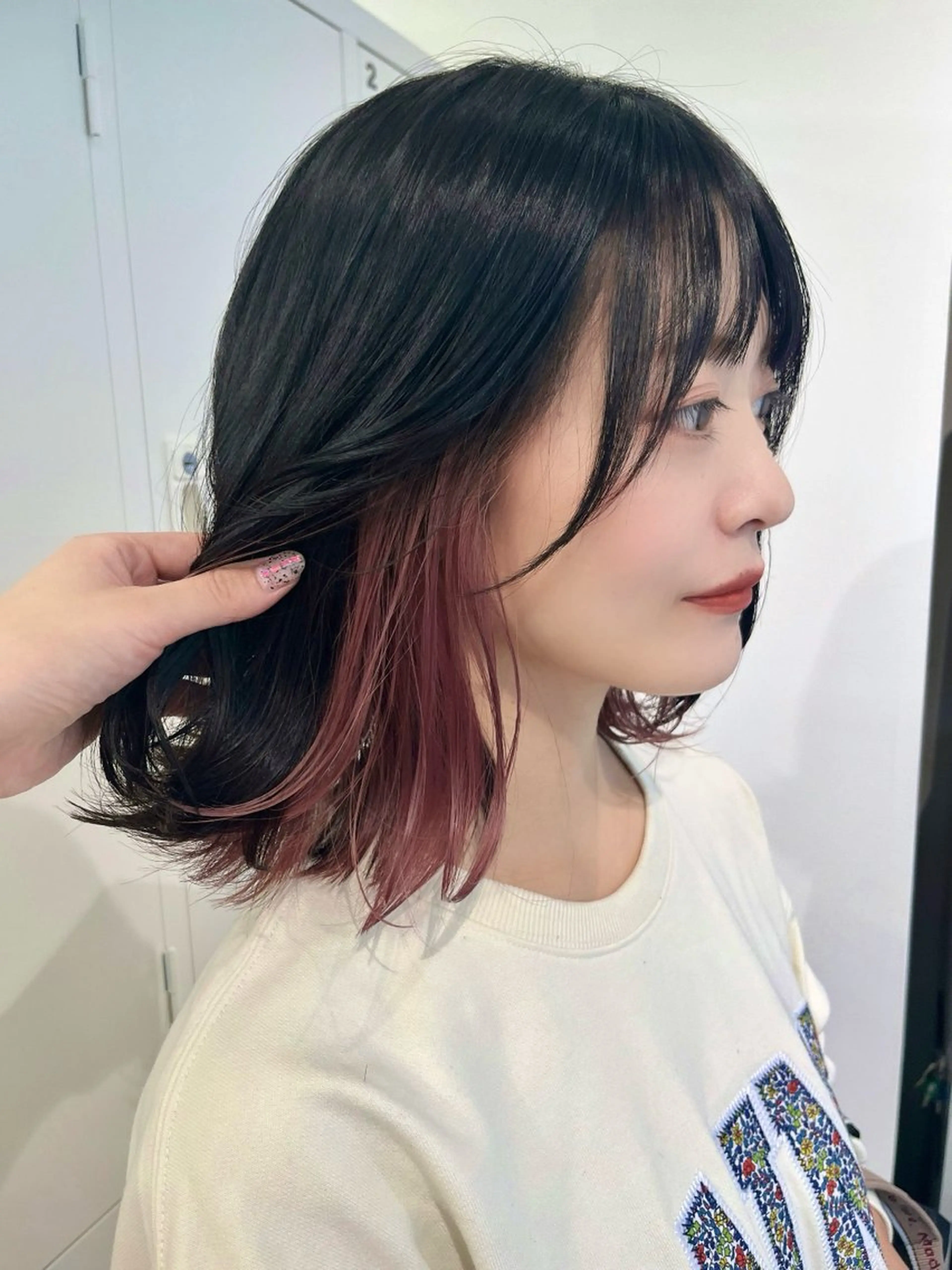 ミディアム カラー ピンクカラー カット ヘアカラー トリートメント Miku❇️ フェイスレイヤーのヘアスタイル