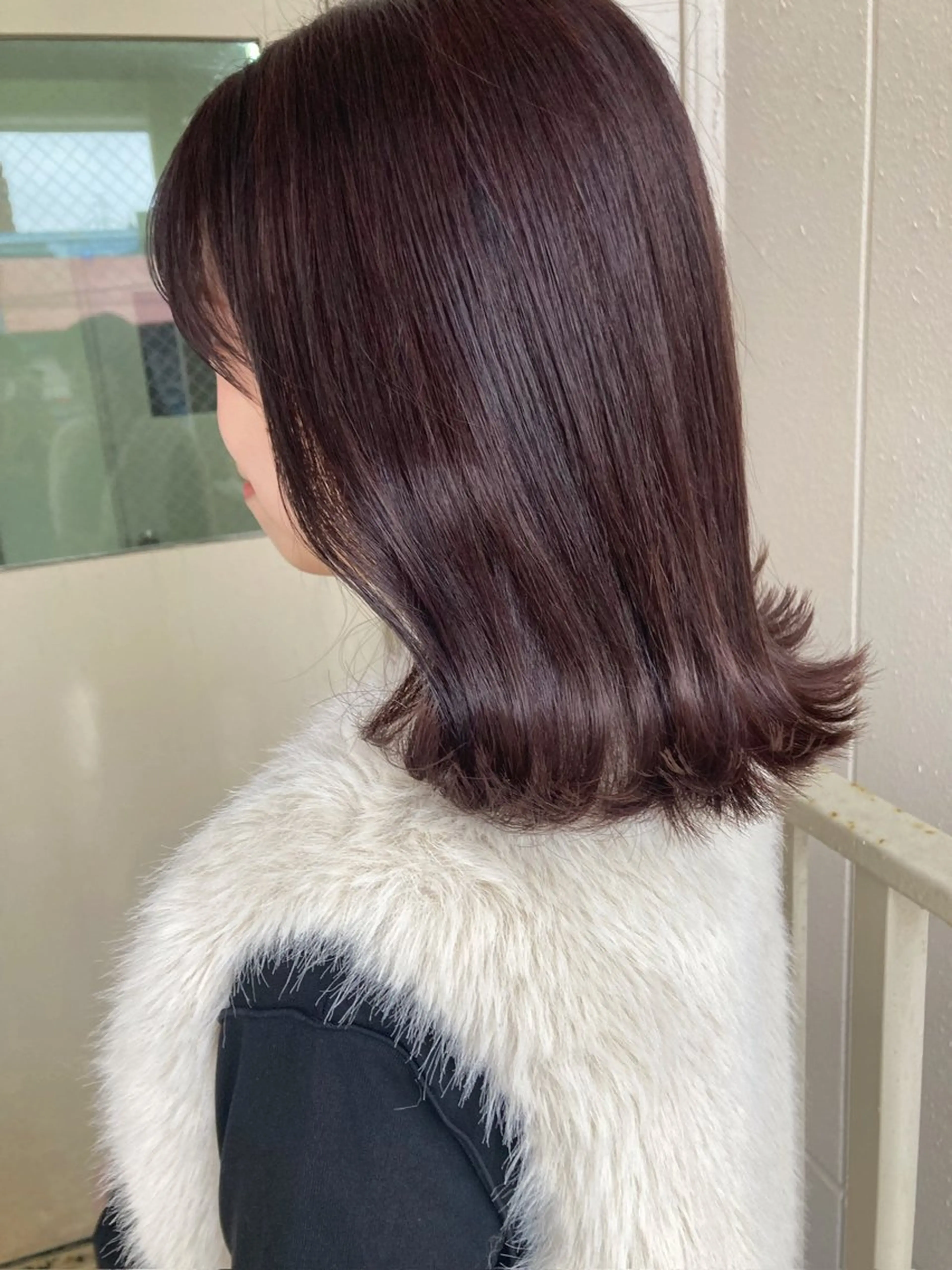 ミディアム ピンクブラウン roka ノゾミのヘアスタイル