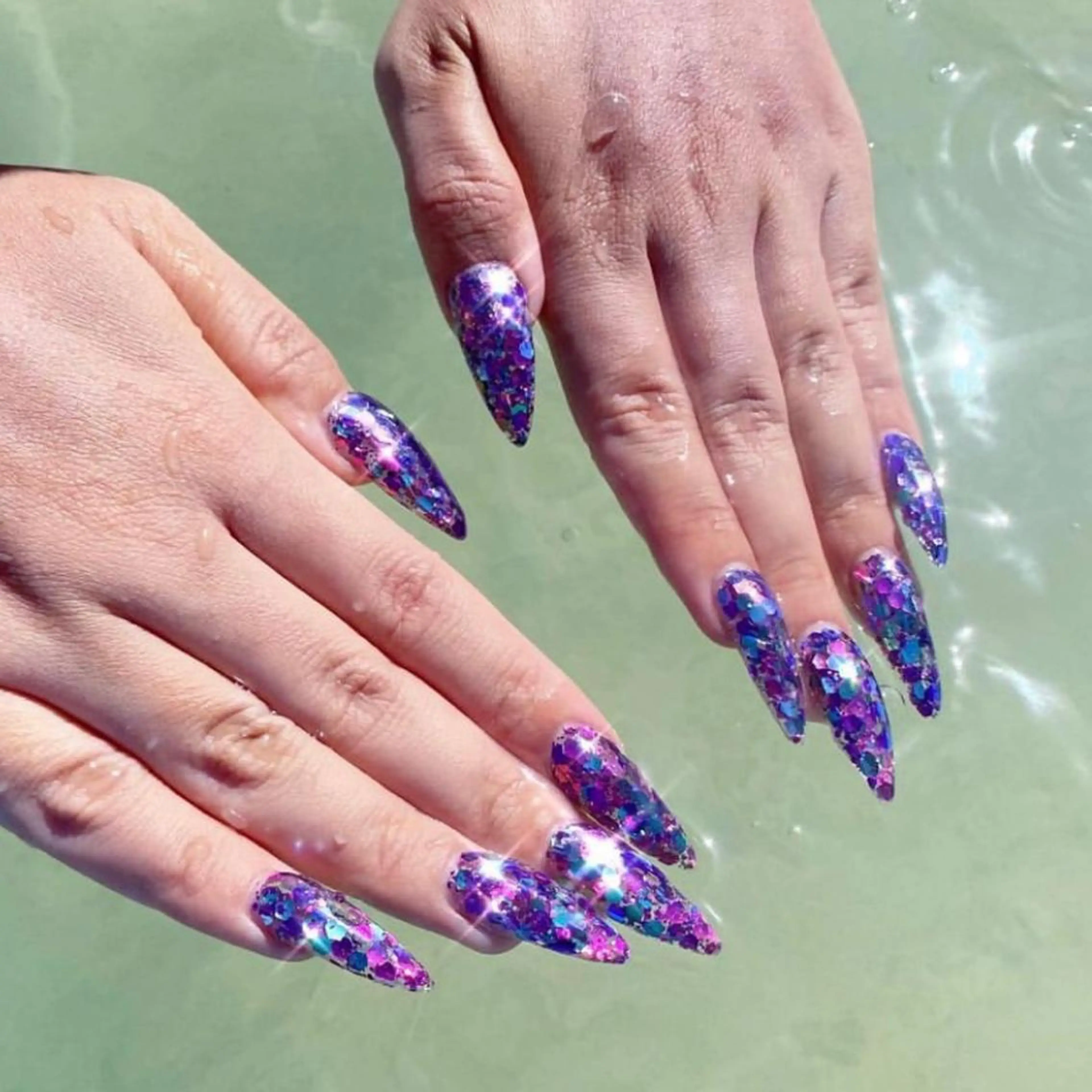 ネイル 長さ出し ラメ(グリッター) パープル Haney所属・S. Hanaのネイルデザイン