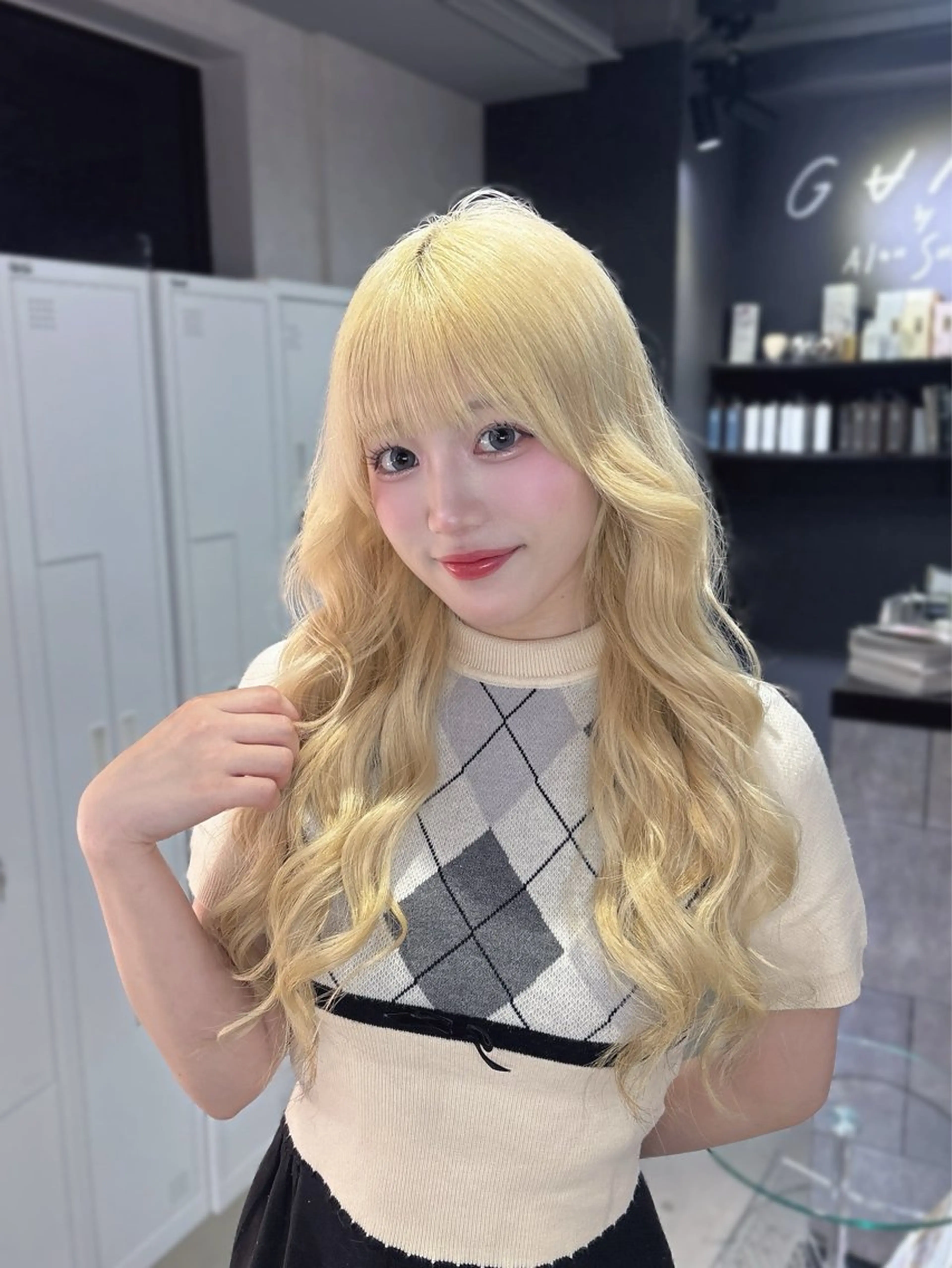 ロング カラー ハイトーンカラー ヘアカラー 大阪/カラーモデル ハイトーン/ かえでのヘアスタイル
