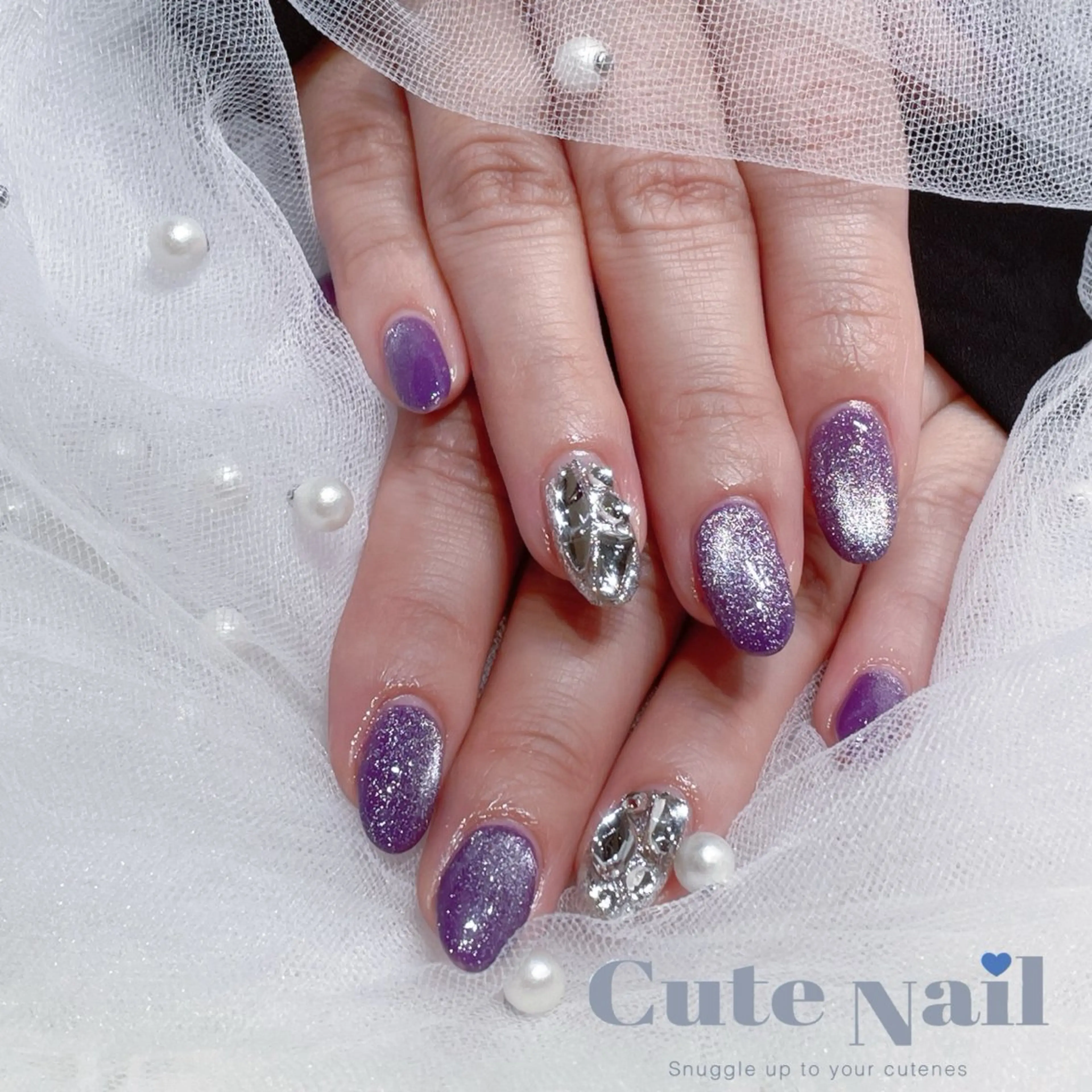 ネイル GO TODAY SHAiRE SALON 渋谷モディ店所属・️🫧もこ 艶感ネイル🫧のネイルデザイン