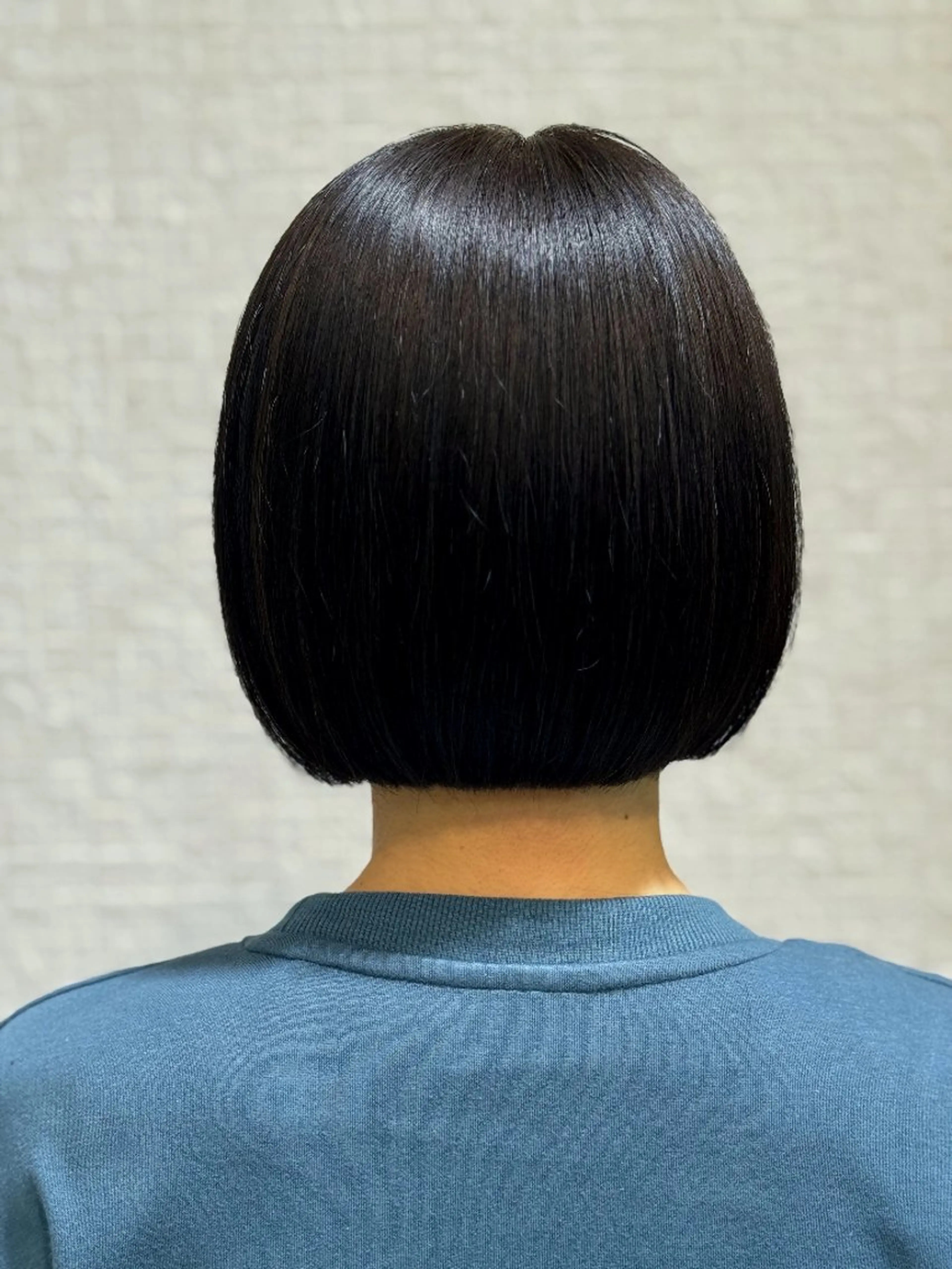 ショート ボブ カット ヘアカラー 鈴木 さやかのヘアスタイル