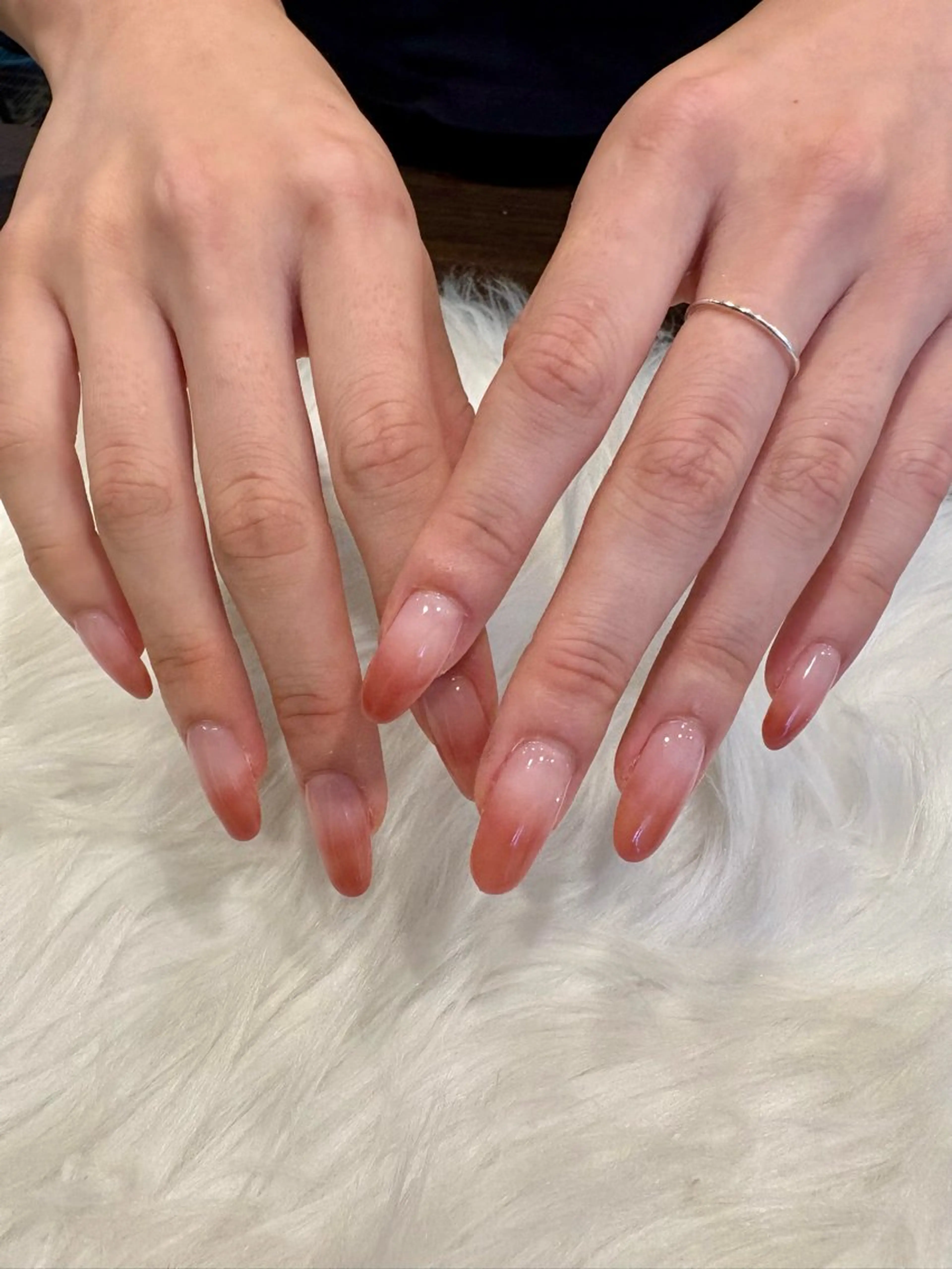 ネイル グラデーション オレンジ ハンドネイル Nobady_ Kotonoのネイルデザイン