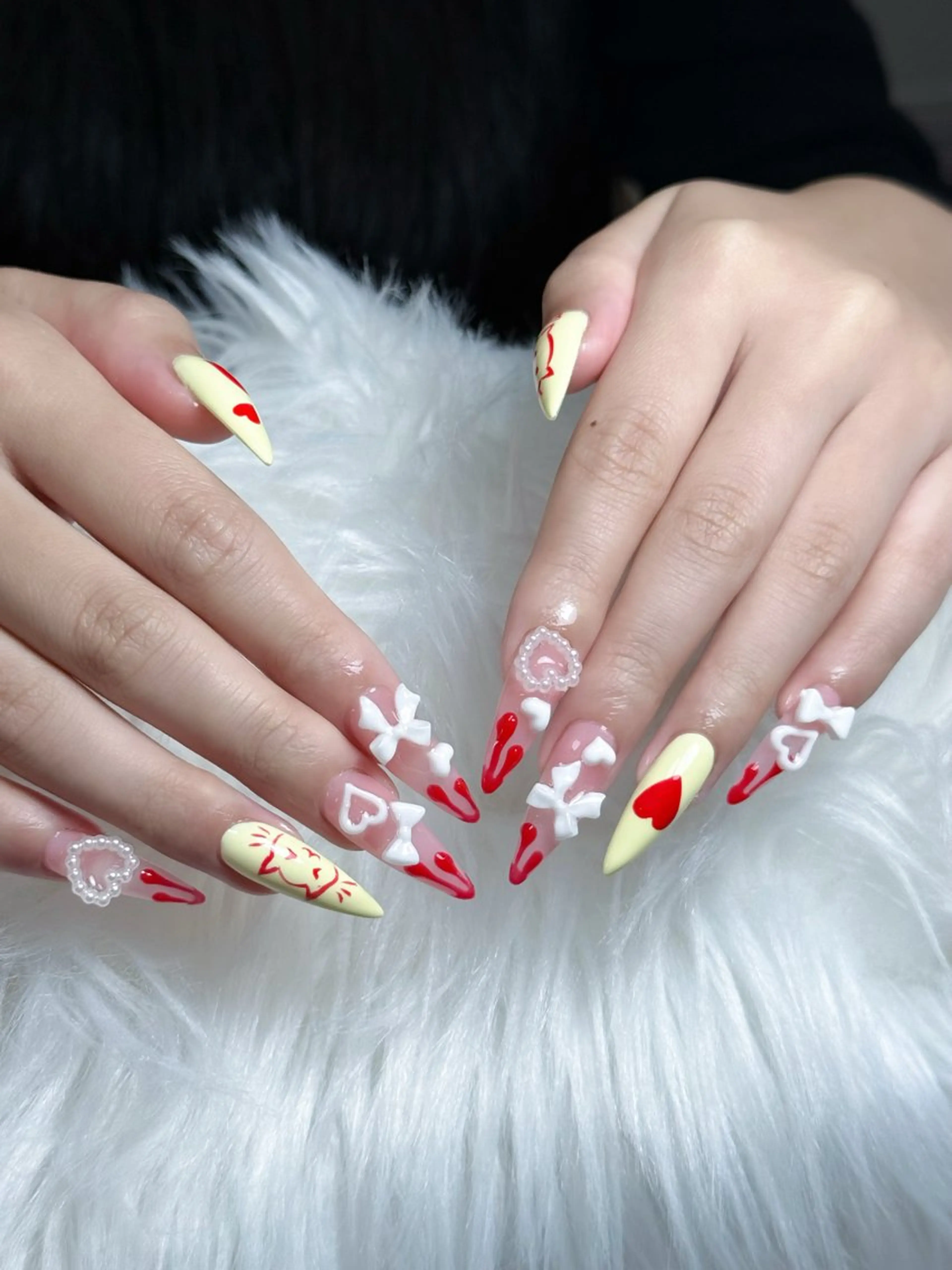 ネイル フレンチネイル ジェルネイル キラキラネイル 韓国ネイル マグネットネイル Julli nail studio所属・Julli NailStudioのネイルデザイン