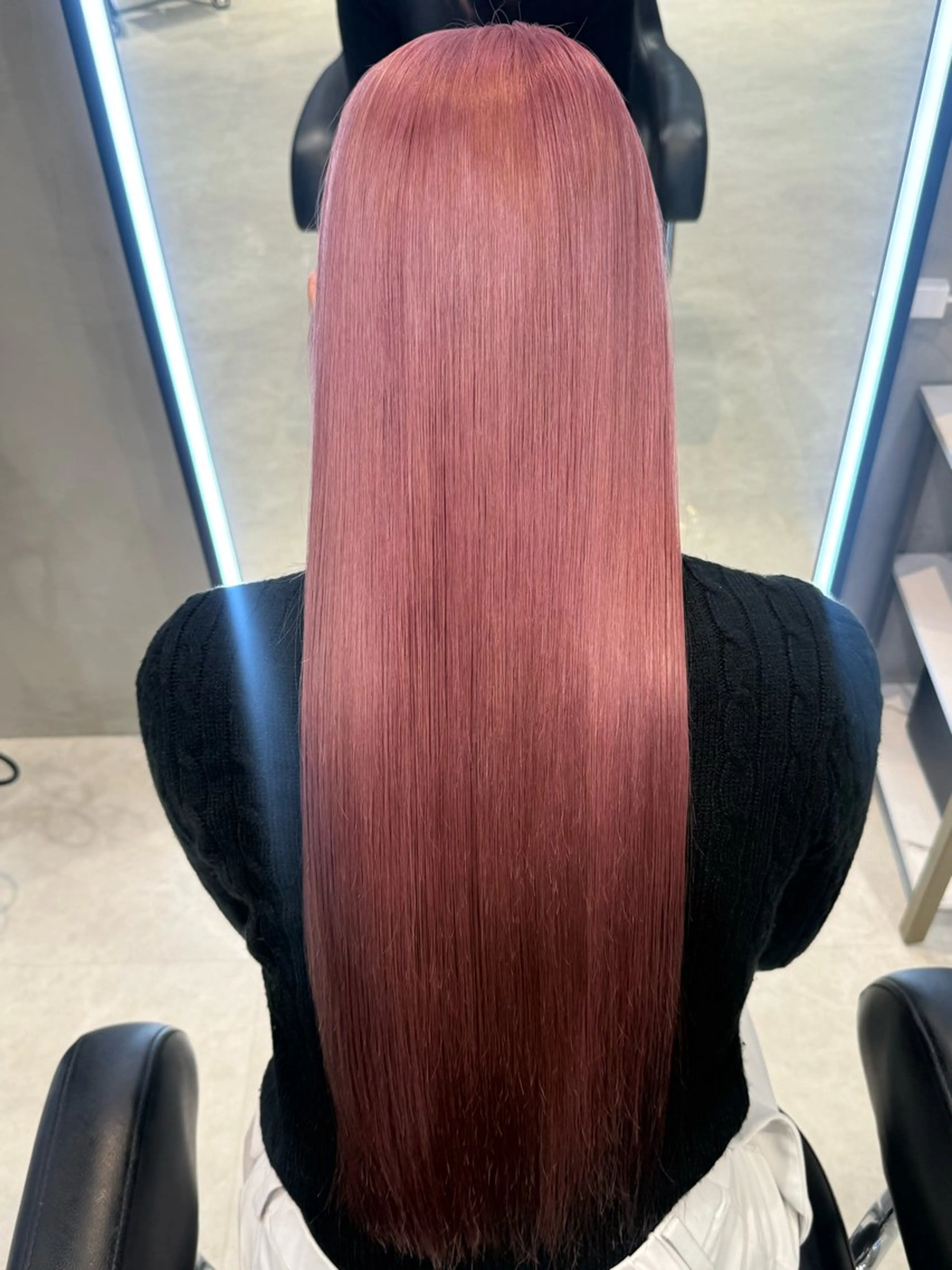 ロング カラー にこ🐻❄️🫧 透明感カラー🤍のヘアスタイル