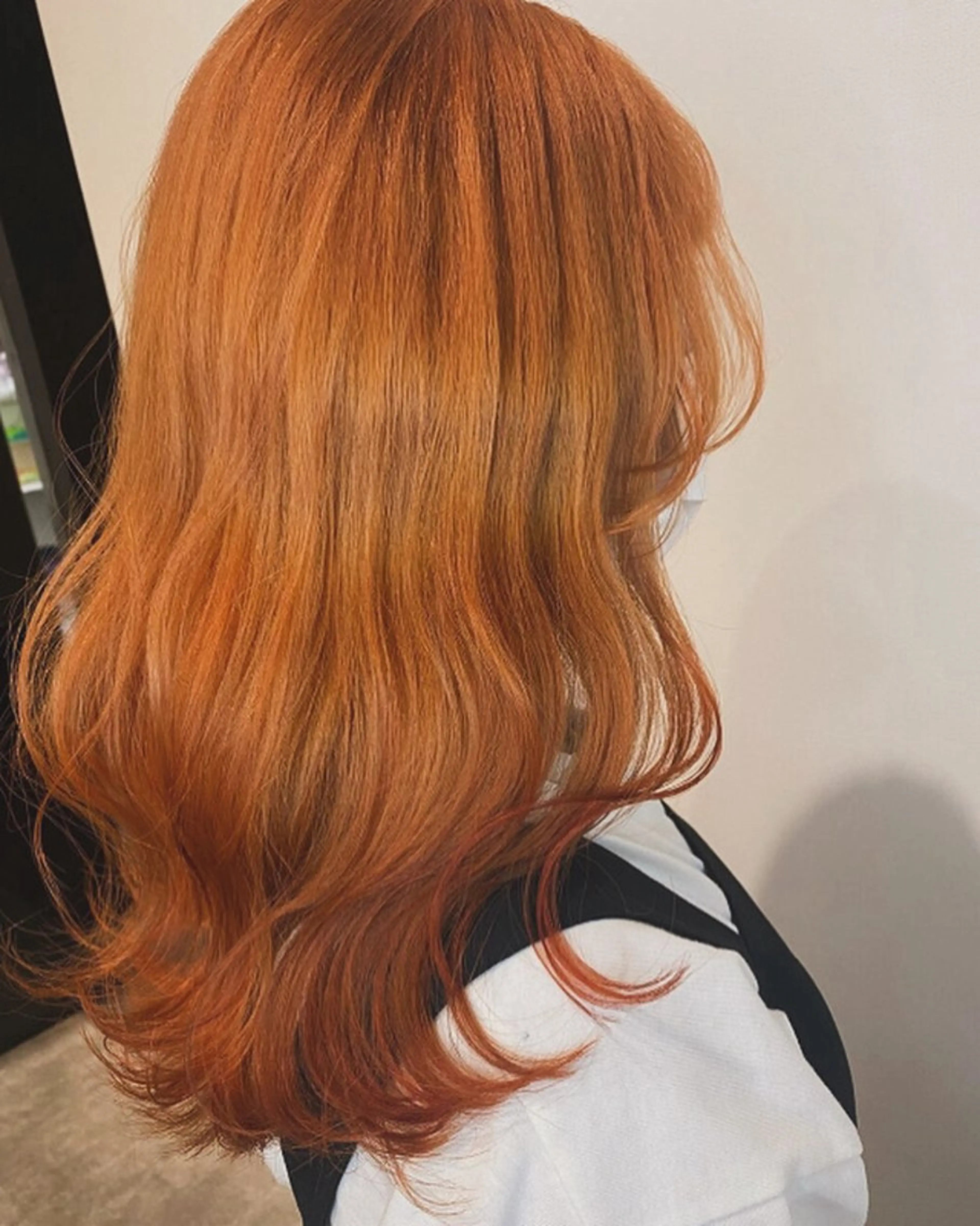 セミロング カット ヘアカラー 林 美月のヘアスタイル