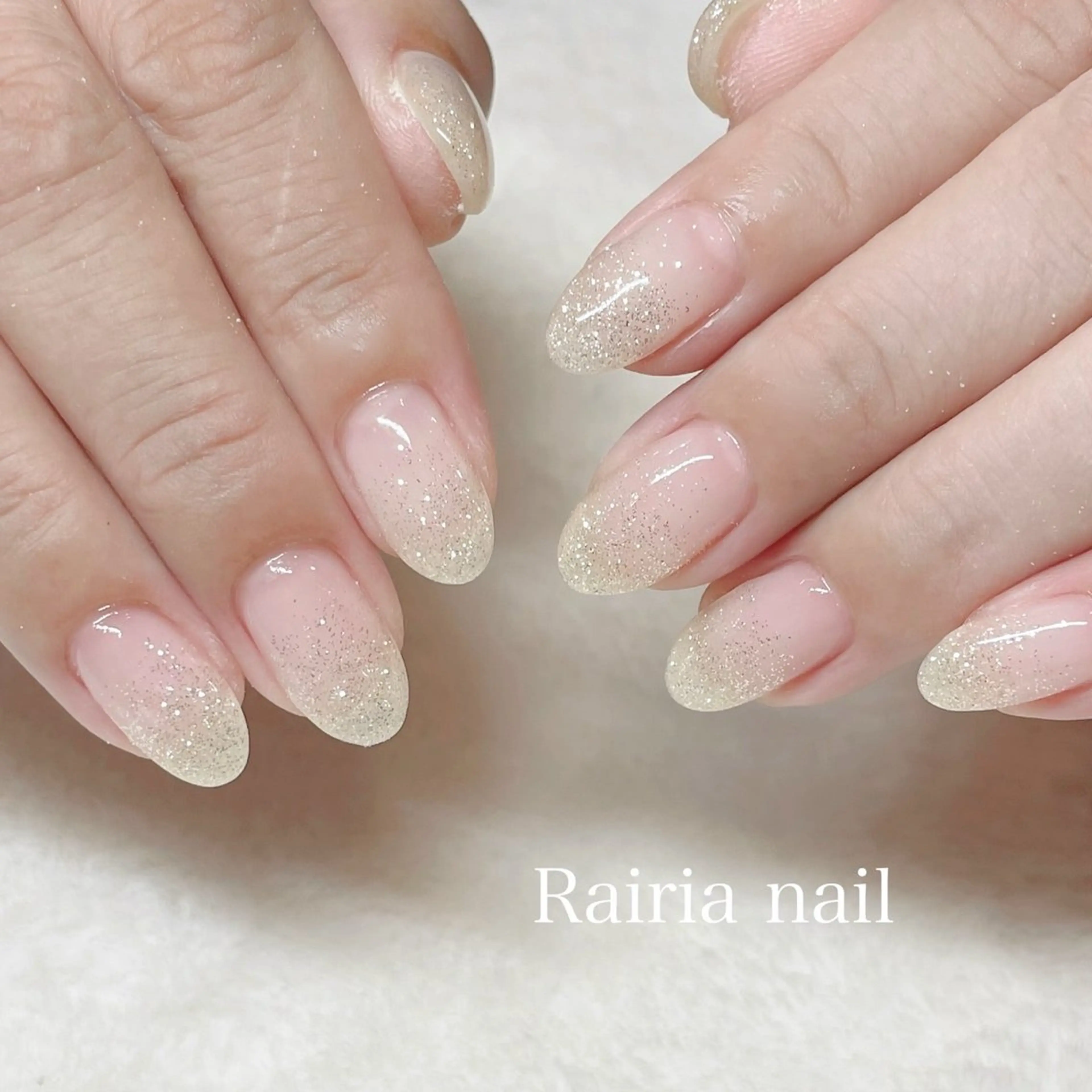 ネイル グラデーション ラメ(グリッター) ラメグラデーション ハンドネイル Rairia   nail所属・屋敷 理奈のネイルデザイン
