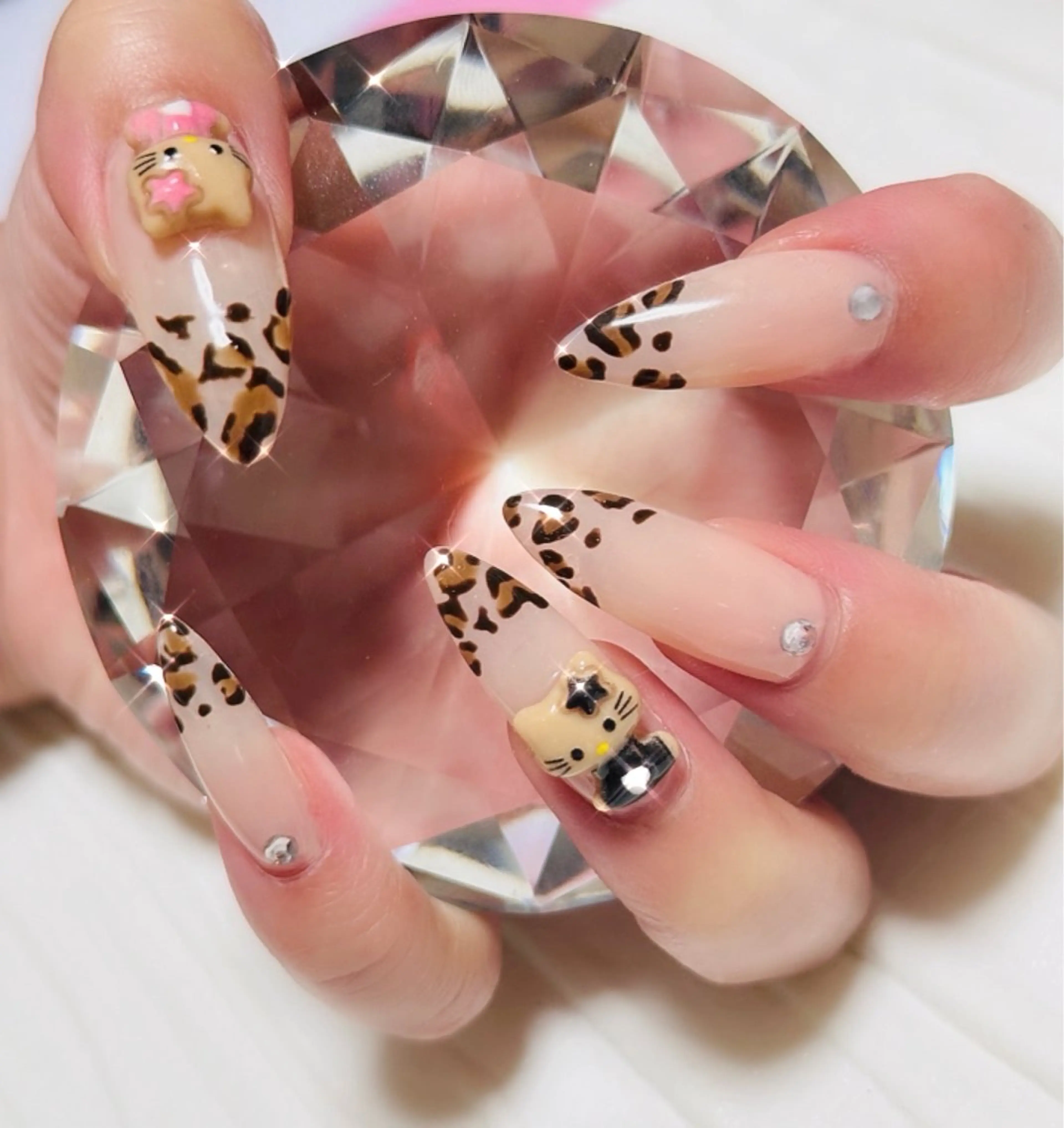 ネイル アニマル柄 フレンチネイル AKARI nail💅のネイルデザイン