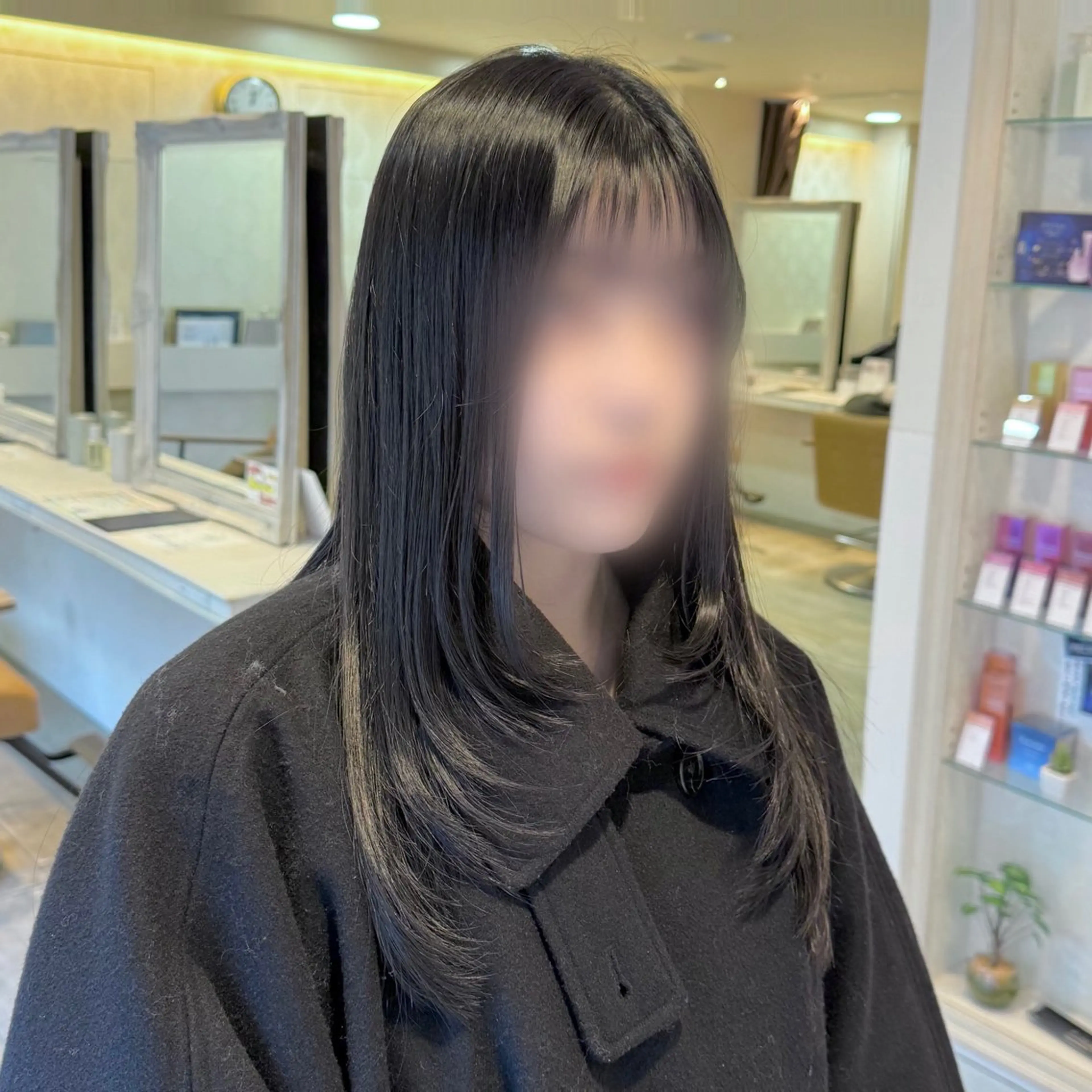 セミロング カラー ヘアアレンジ 黒髪 顔周りカット 韓国風ヘア レイヤーカット トリートメント カット トリートメント ヘアセット 韓国ヘア/レイヤー 顔周りカット/ユキナのヘアスタイル