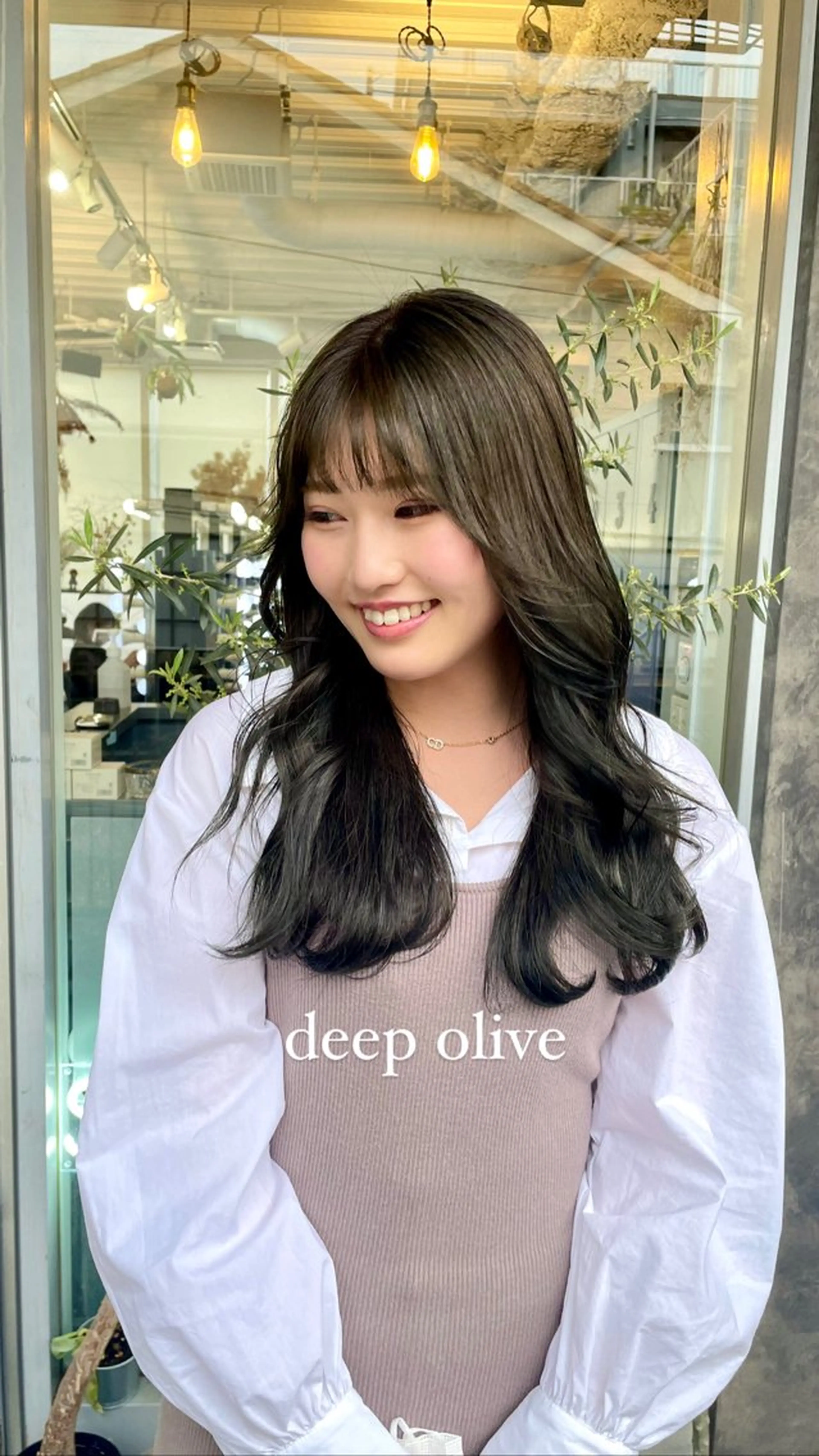 セミロング カラー ヘアアレンジ オリーブカラー 💐大人可愛く Kroda💐のヘアスタイル