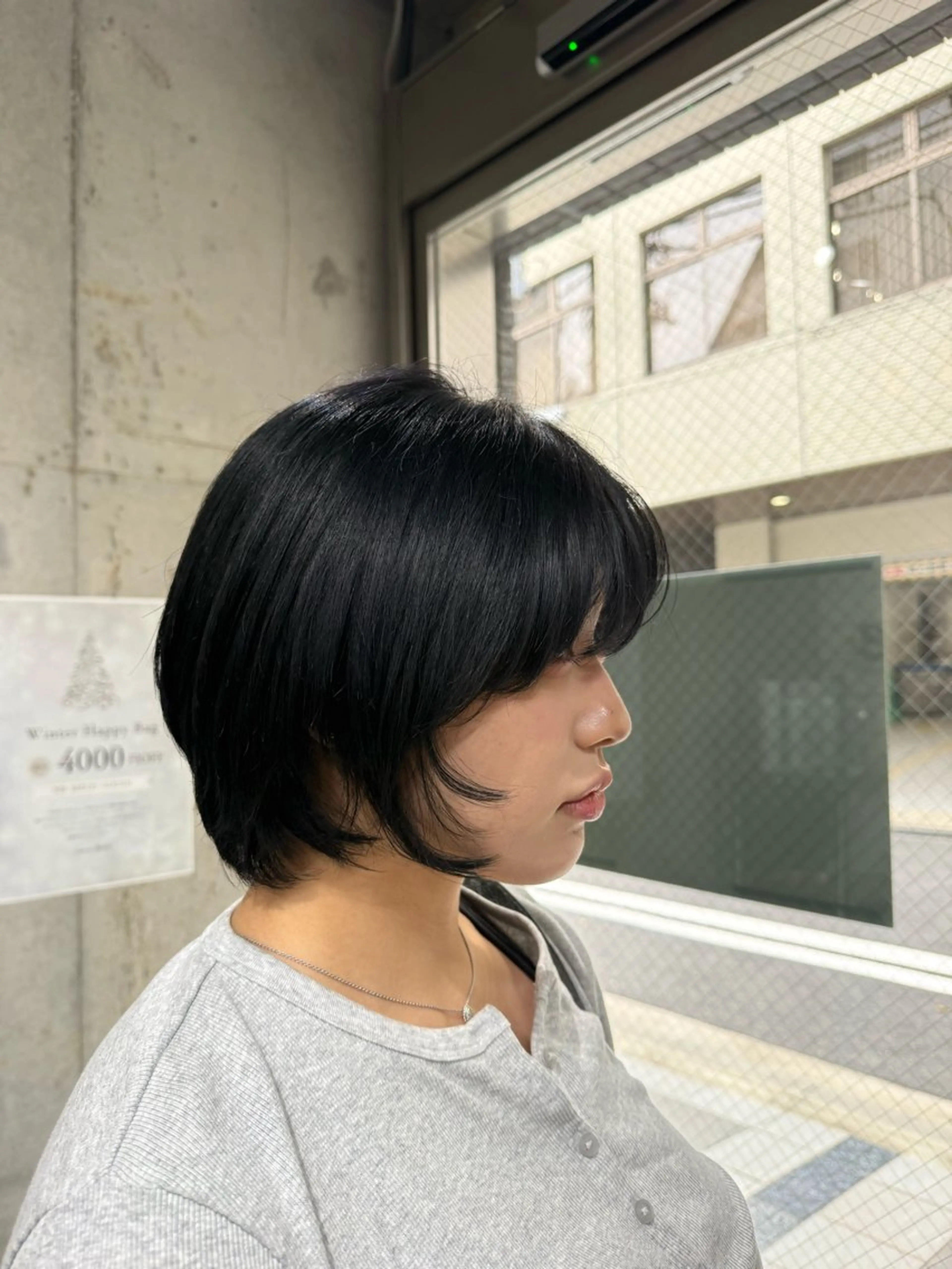 ショート ボブ ハイライト 髪質改善 縮毛矯正 トリートメント カット トリートメント 🕊髪質改善縮毛矯正 /艶髪/関内🕊あべのヘアスタイル