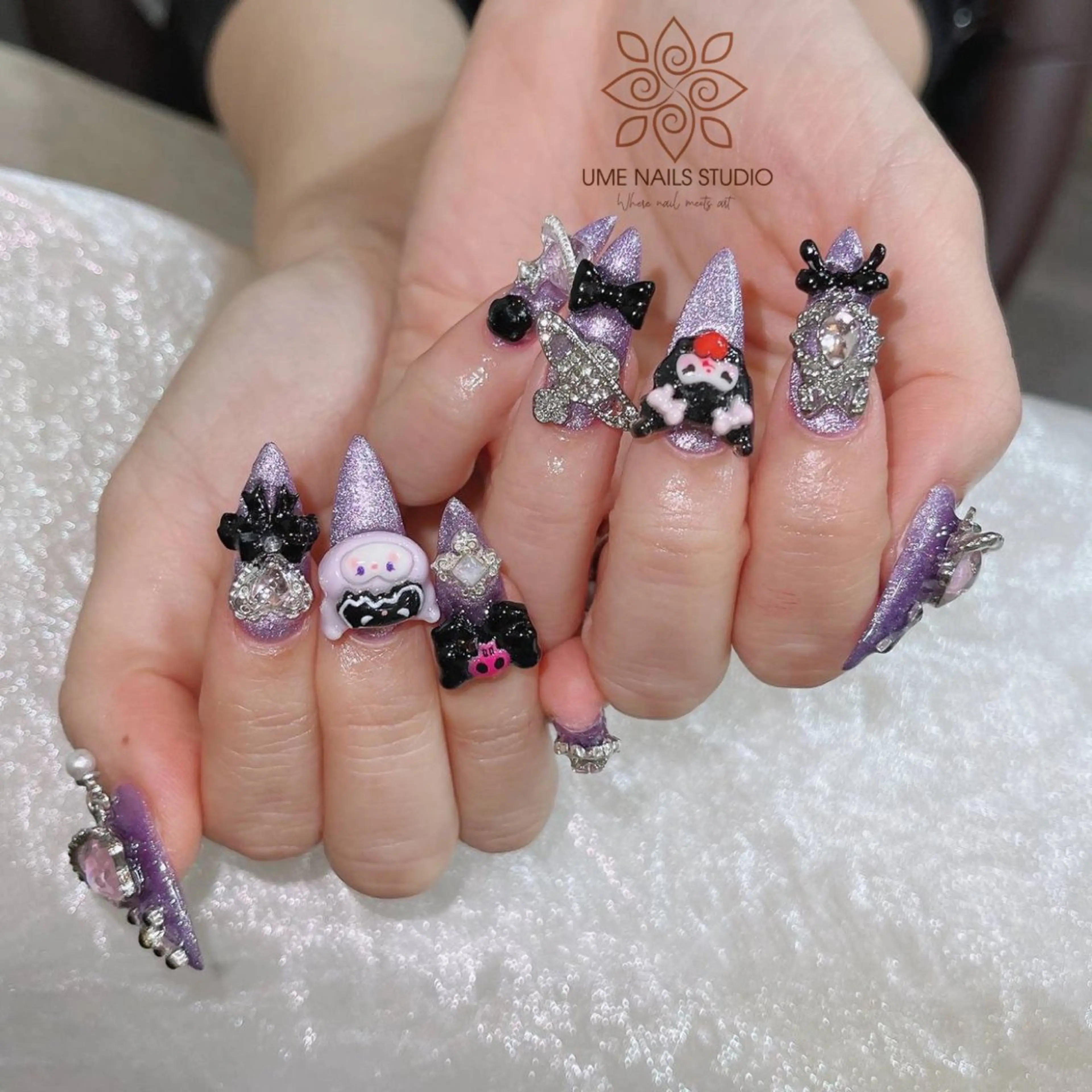 ネイル チークネイル クリアネイル ガーリー キラキラネイル 韓国ネイル ハンドネイル Ume Nail Studioのネイルデザイン