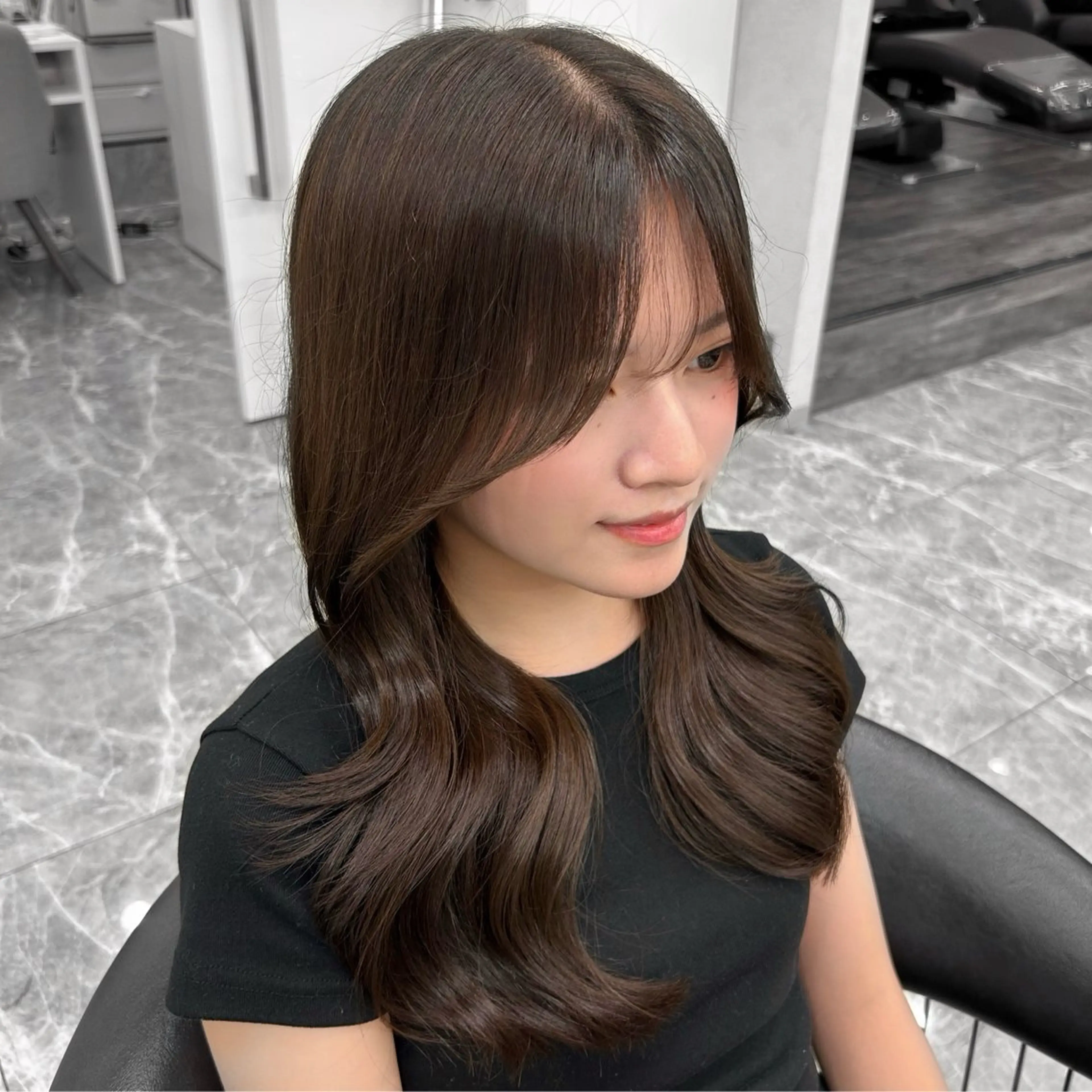 カラー カット ヘアカラー トリートメント 𝘠𝘶𝘪 / 透明感カラーのヘアスタイル