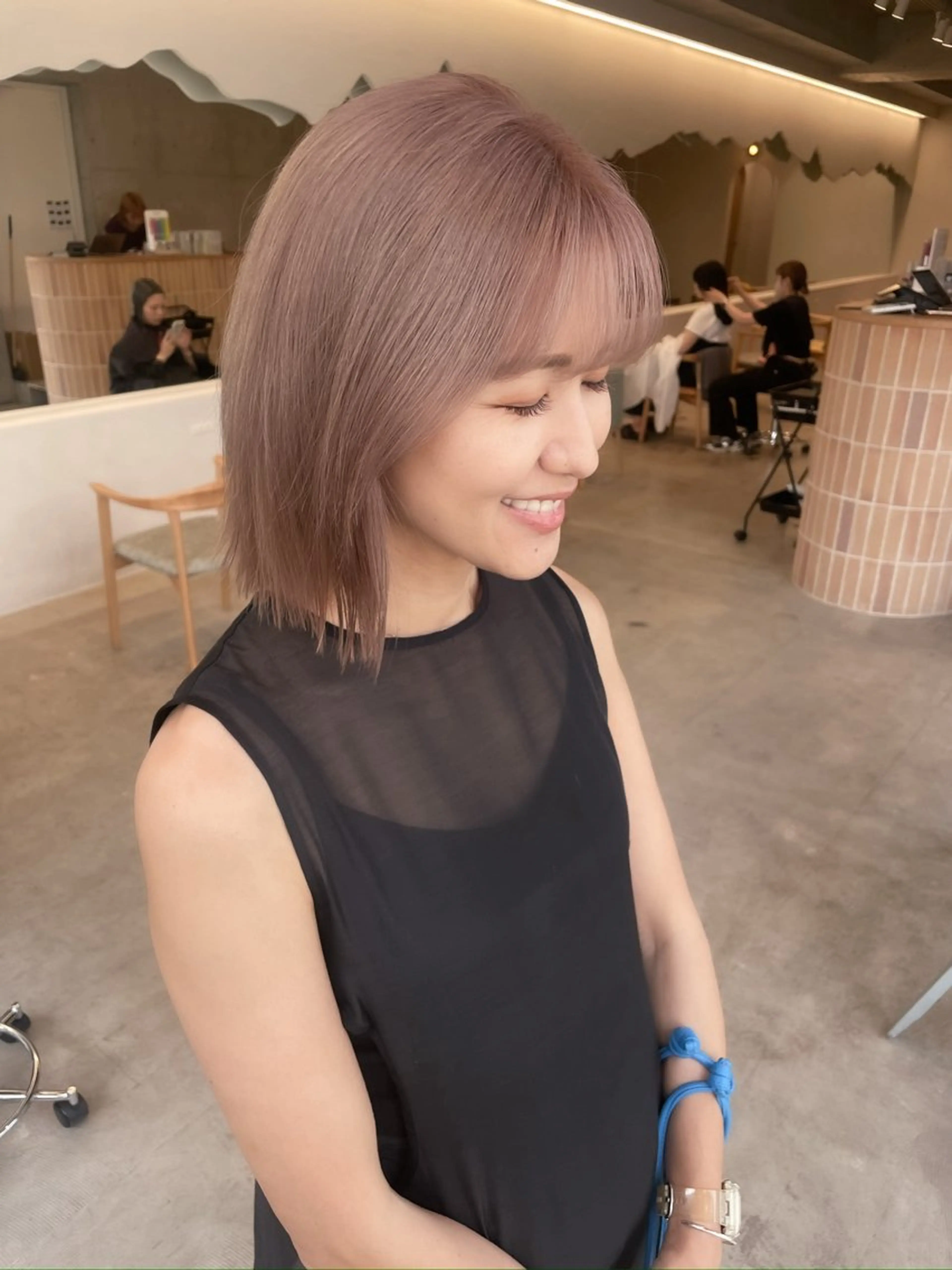 ミディアム カラー ヘアアレンジ ミニボブ/ブリーチ 🌈MISATOのヘアスタイル