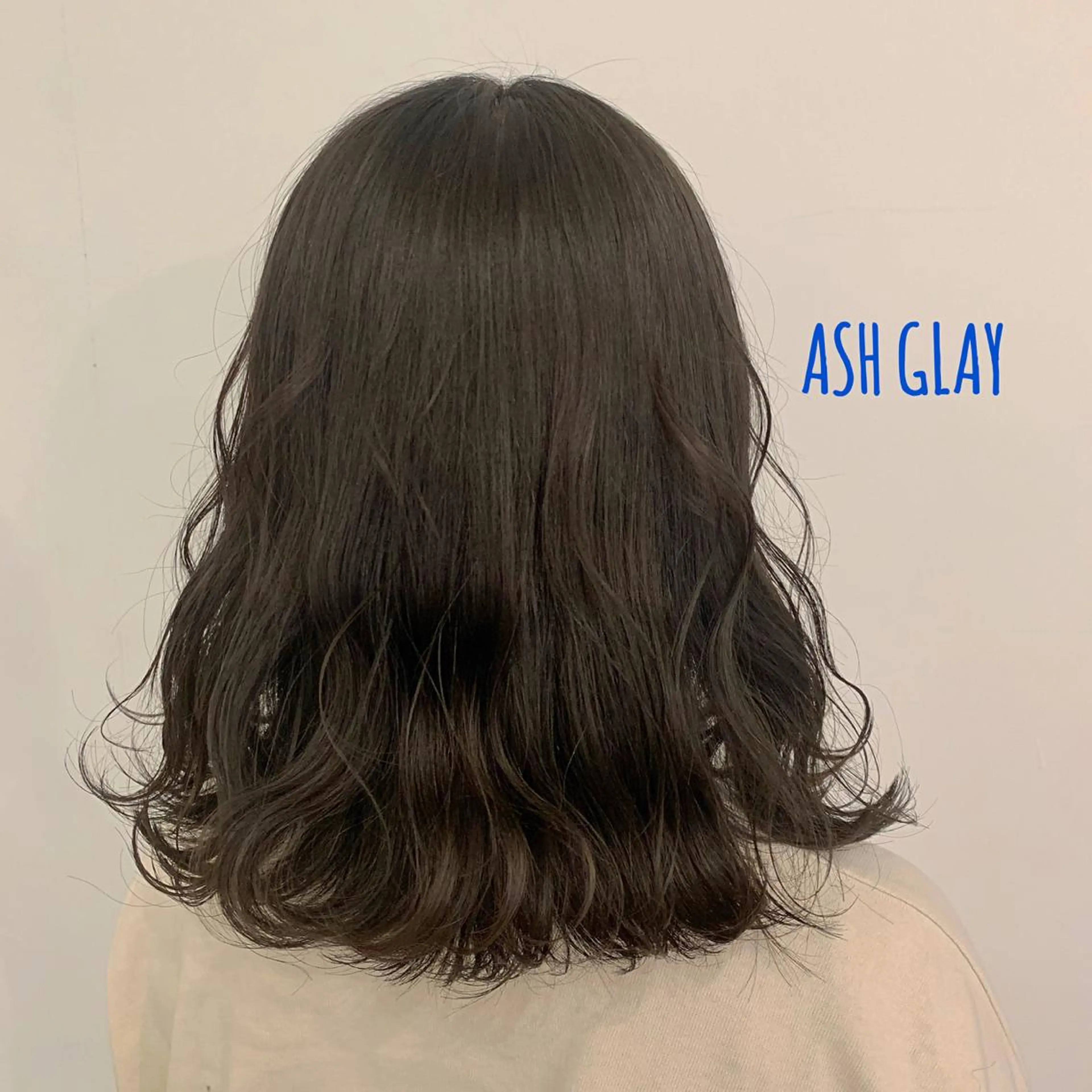 ミディアム カラー アッシュ アッシュグレー カット ヘアカラー トリートメント Sachiko ❤︎‬Pressのその他イメージ