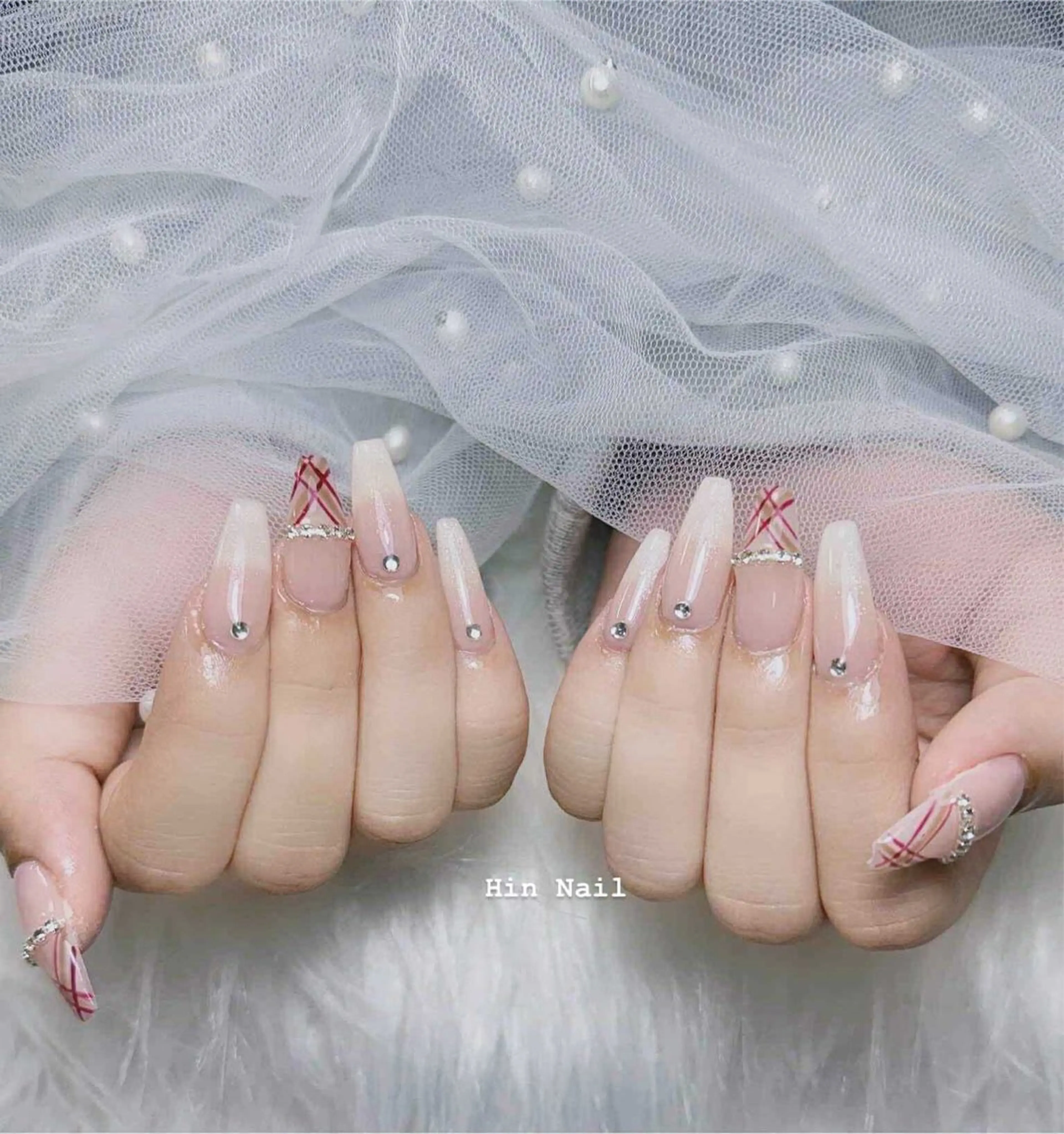 ネイル ハンドネイル Hin  Nail所属・Hin Nail Salonのネイルデザイン